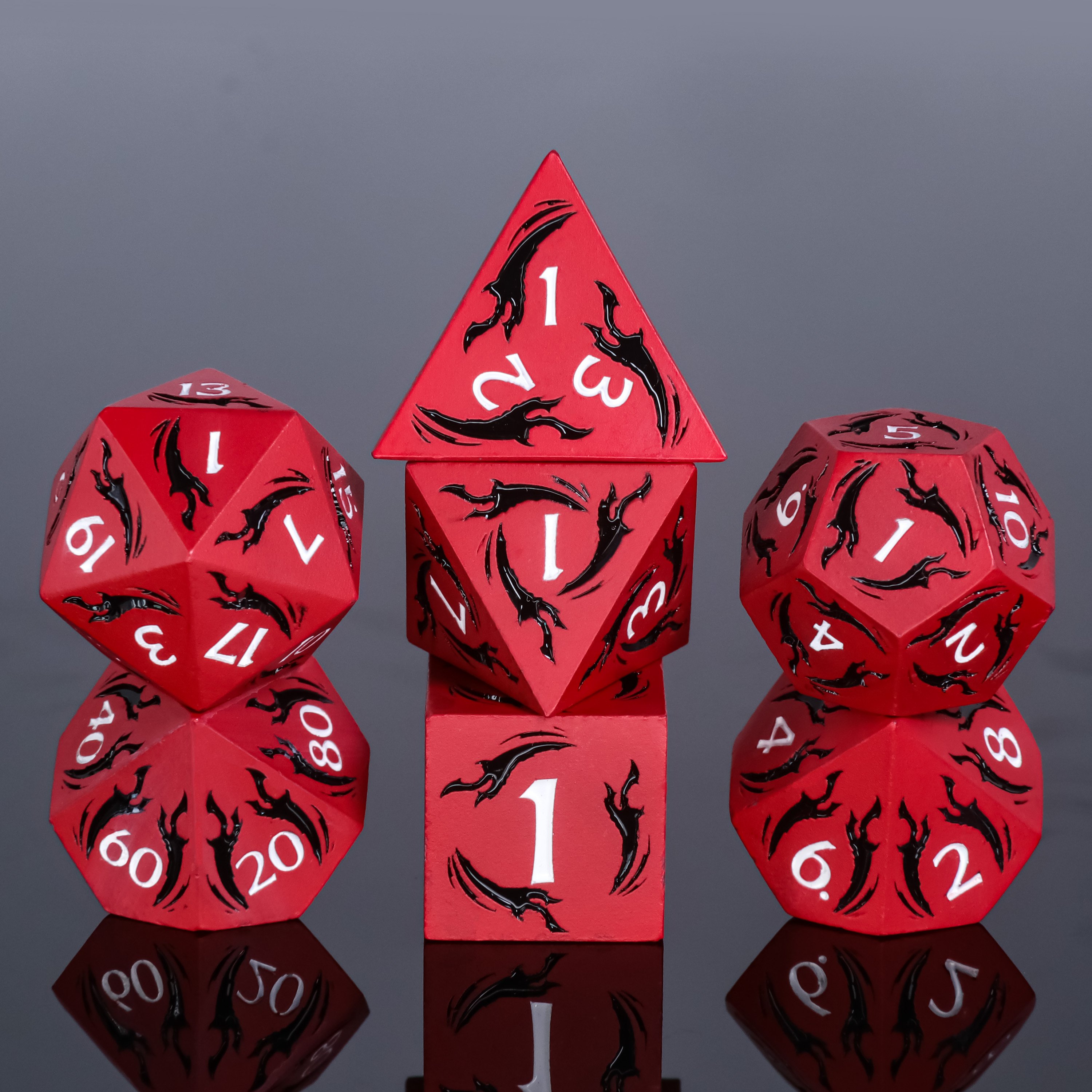 Customizable 16mm Polyhedron DND RPG Dungeons & Dragons Metal Dice Set Soft Hand Feeling Custom Logo