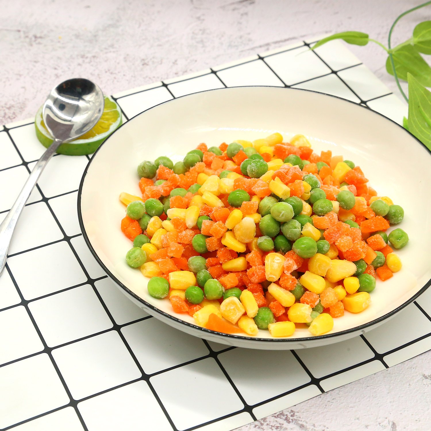 frozen mixed vegetables diced carrot/Green peas/sweet corn