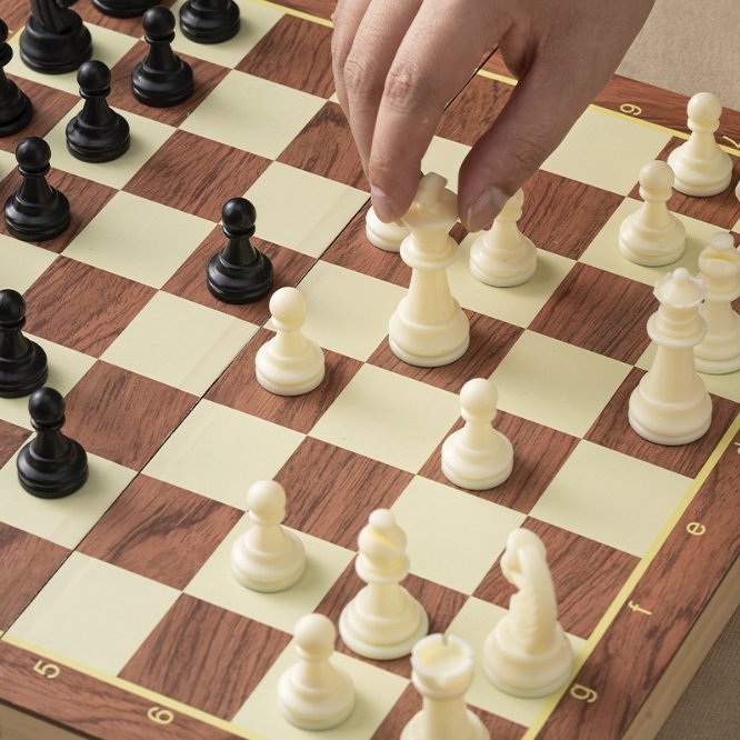 2024 Custom Your Own Chess Colour Materials And Sizes As Well As Logos for Gift For Wedding Gift