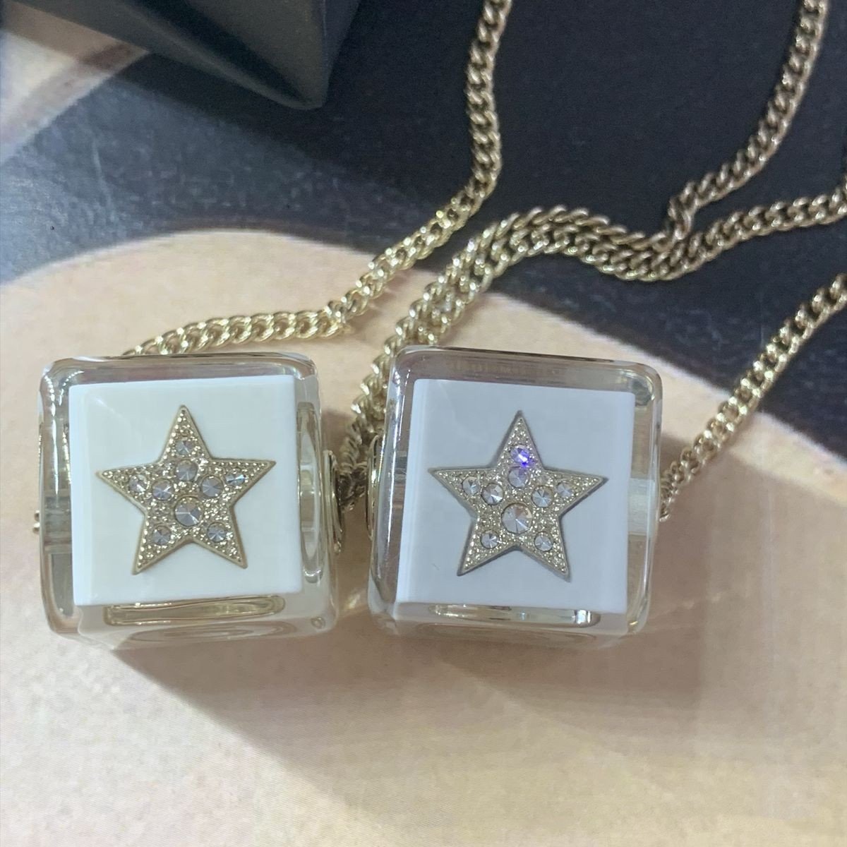 Luxury Famous Brand New Arrival Star Alphabet Number Colorful Sugar Cube Acrylic Dice Necklace