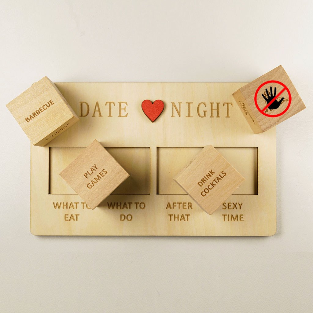 2024 New Arrivals Custom 6-Sided Beech Game Cube Customized Red Love Romantic Creative Fun Wooden Dice Toy For Girls Boys