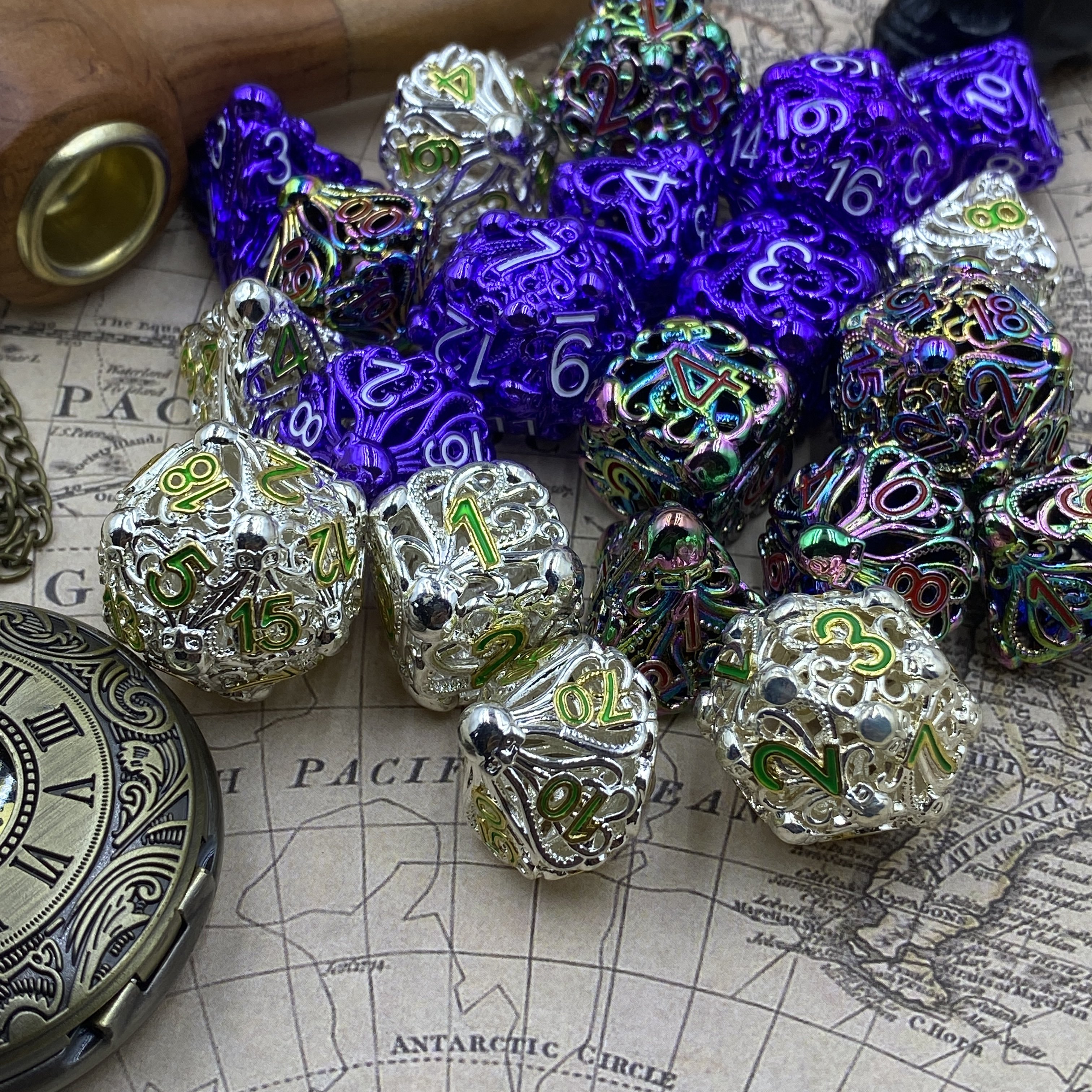 custom metal dragons and dungeons dice metal dnd dice hollow metal dungeon and dragon dice