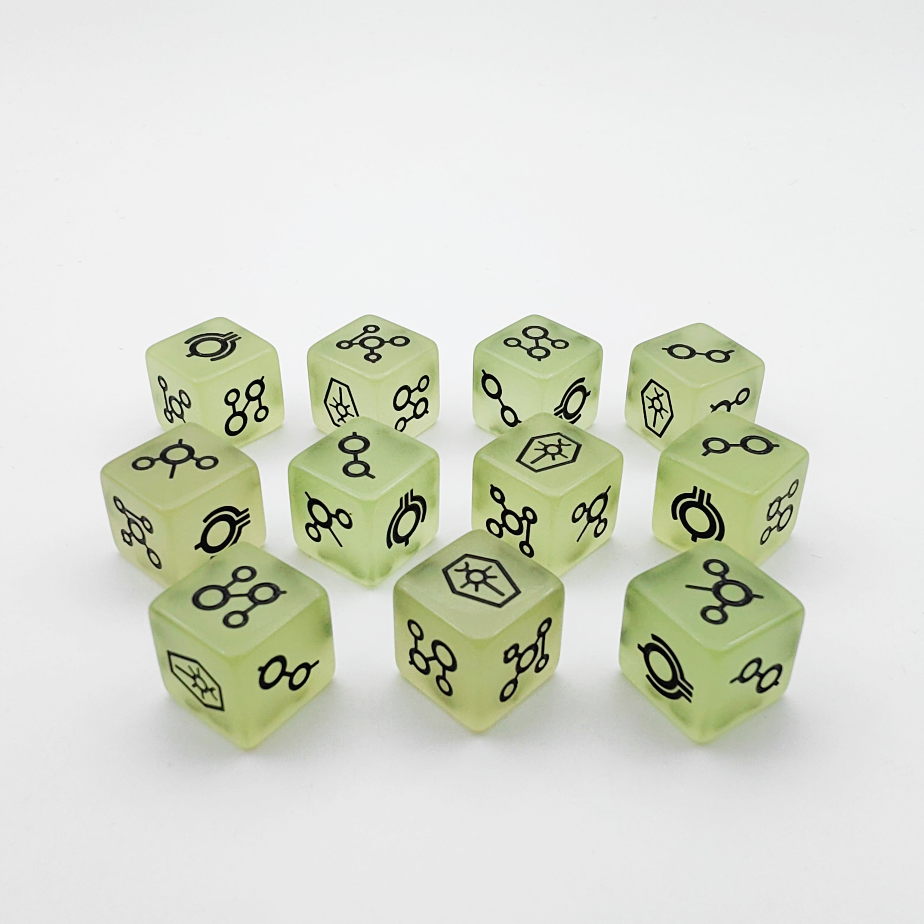 Manufacturer Direct Sales Logo Game Custom Luminous Game Bulk Printed Dices D6 16mm Plastic Resin Acrylic Dice