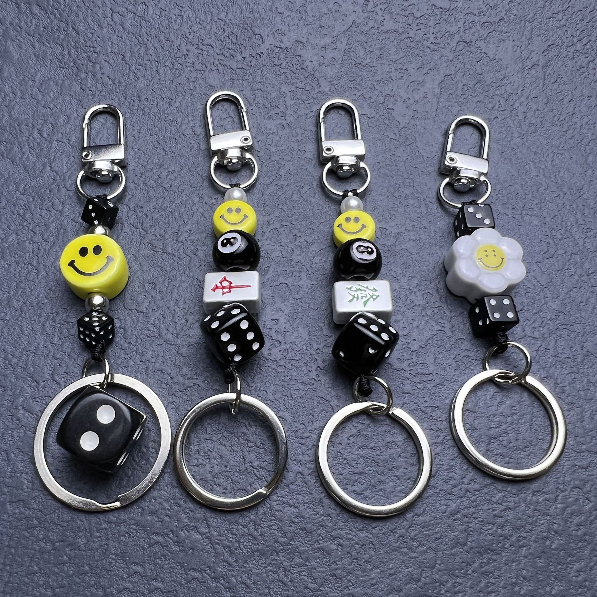 Promotion New Design Hot Sales Cheap Price luck Color Dice Key Chains Dice Mini Billiard Black 8 Ball Keychain Bag Charm Pendant