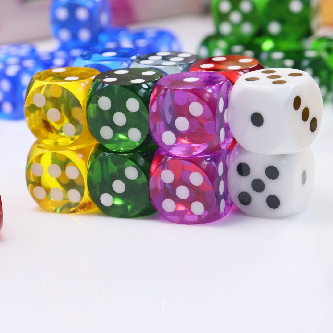 Source manufacturers high quality dice custom 16mm precision dice 7 different colors rolling dice