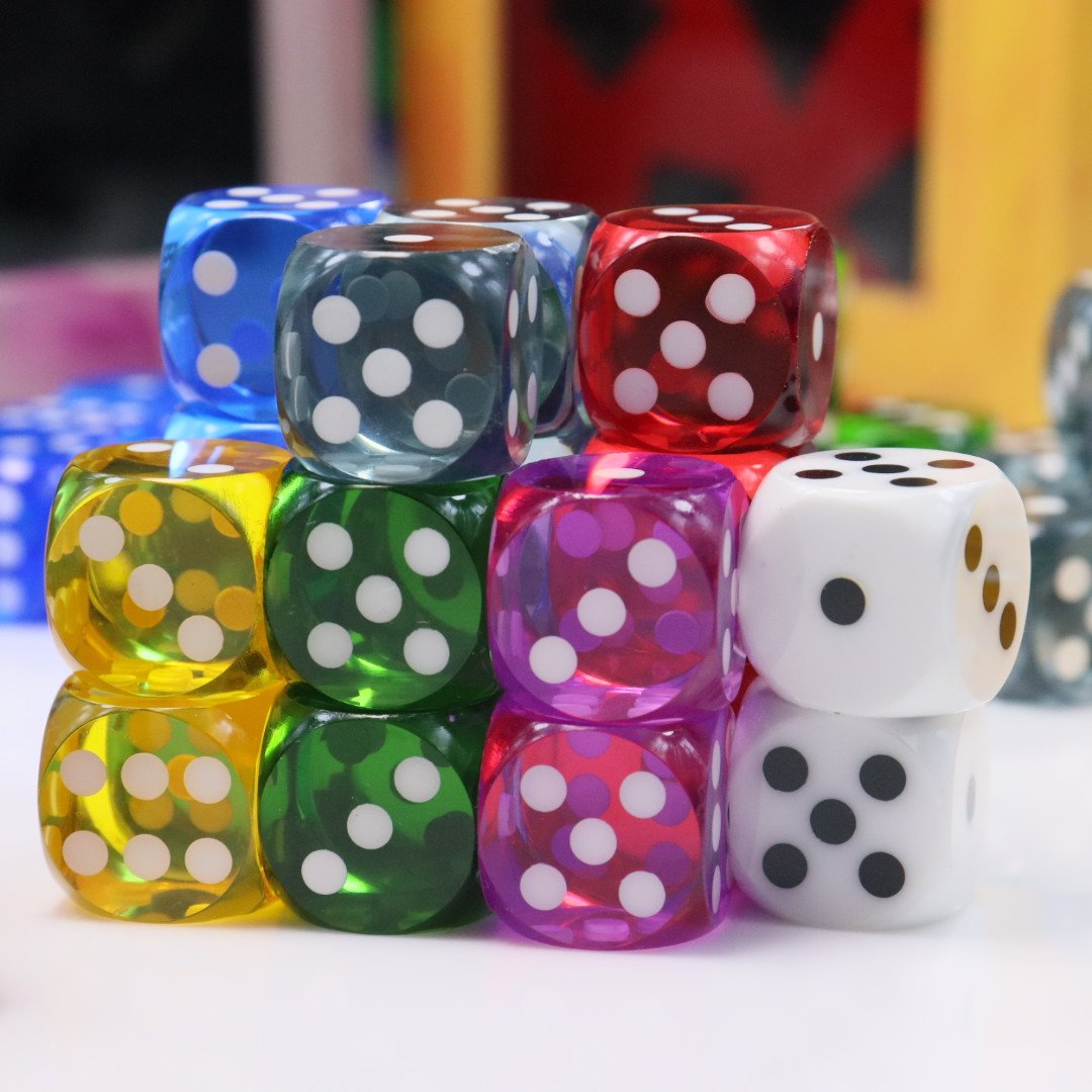 Source manufacturers high quality dice custom 16mm precision dice 7 different colors rolling dice