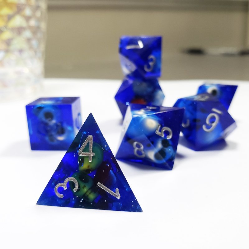 Royal Blue Transparent RPG Dice D20 Polyhedral Games Embedded With Right Angle D6 Custom Logo Resin Dice