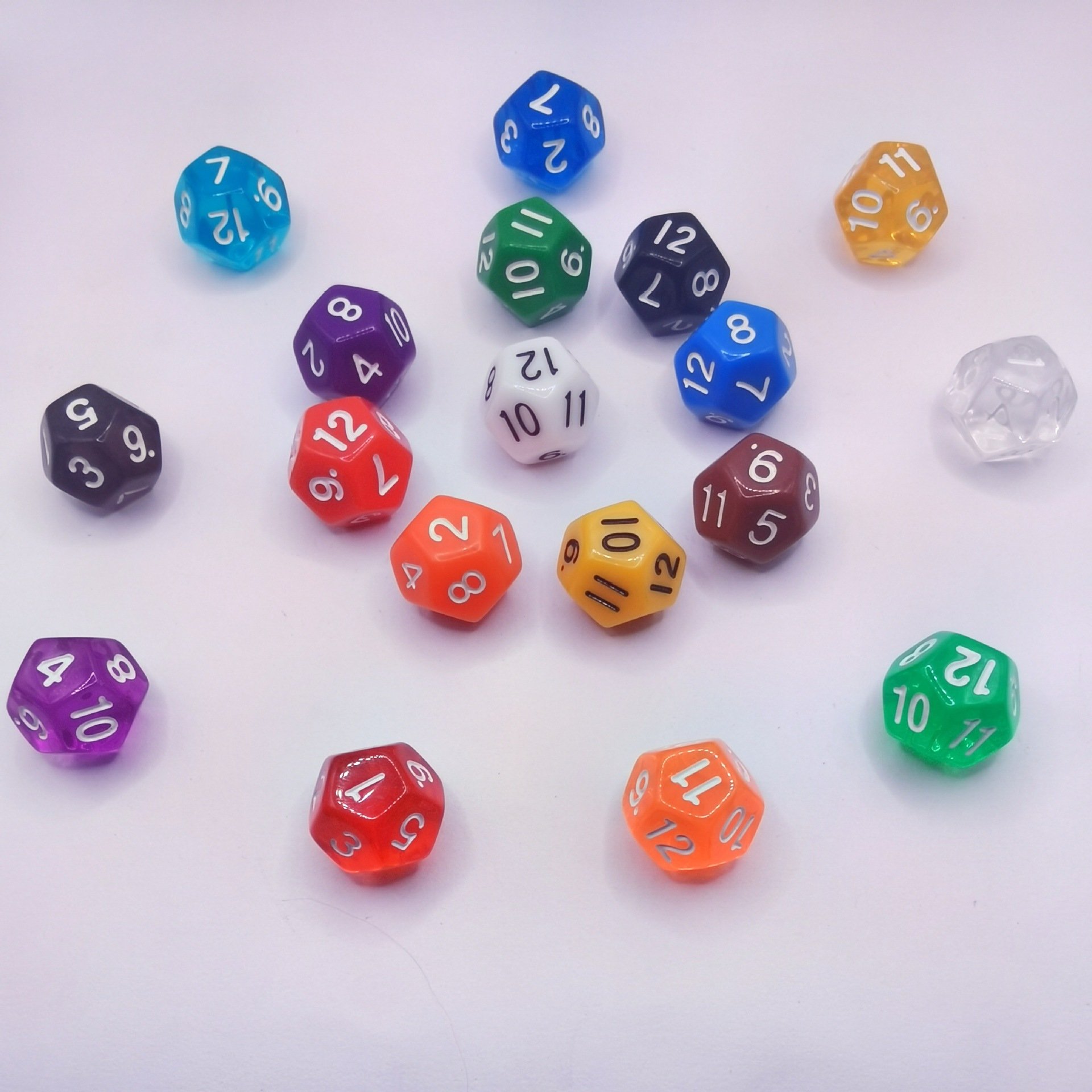 High Quality Color Transparent Pearl Pattern Glitter Polyhedral 20 Sided D20 Dice With Number For Rpg Dnd Table Games