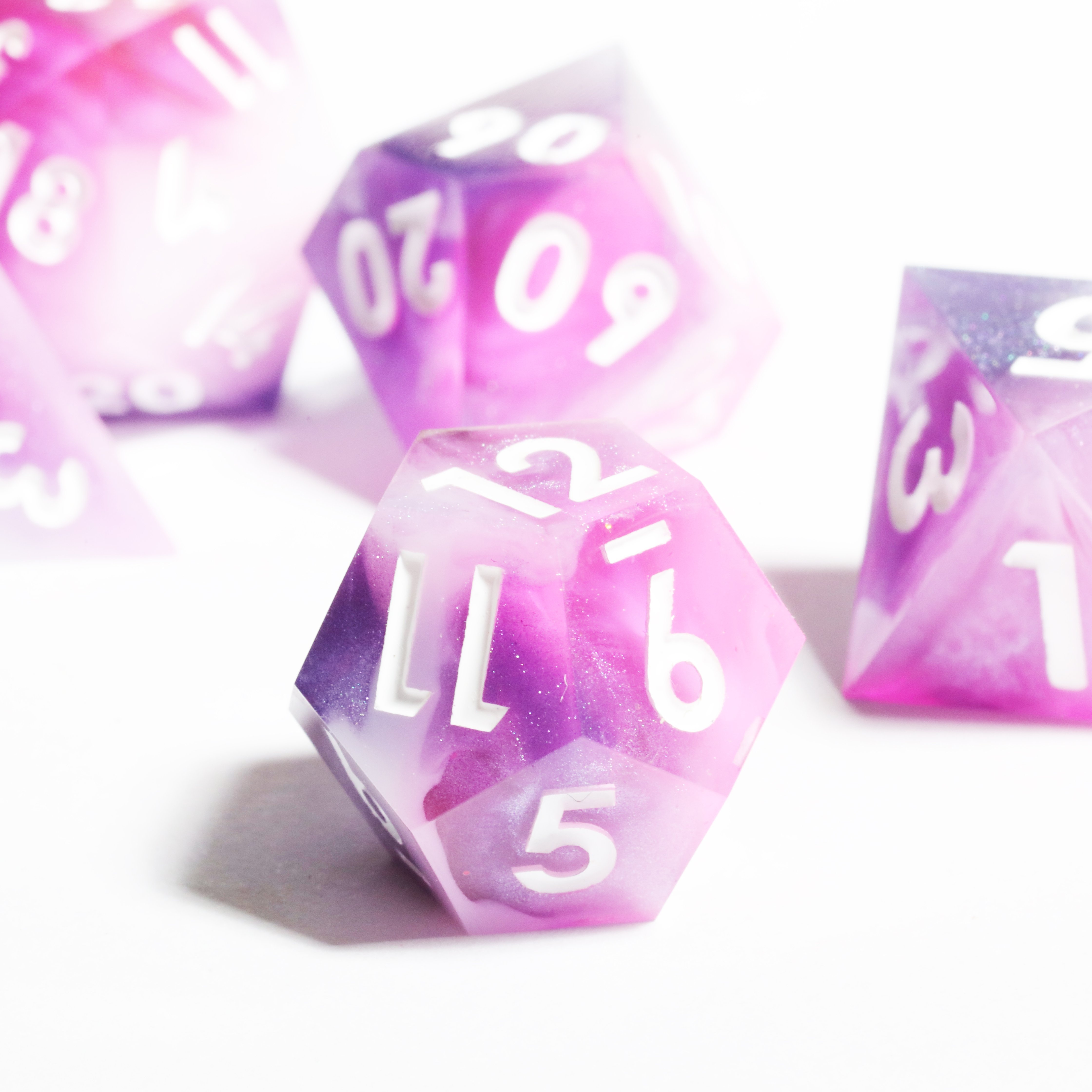 MINI PLANET Custom Resin DND Sharp Edges Dragon and Dungeon Gift Dice Set Polyhedral Board Game RPG Game Dice