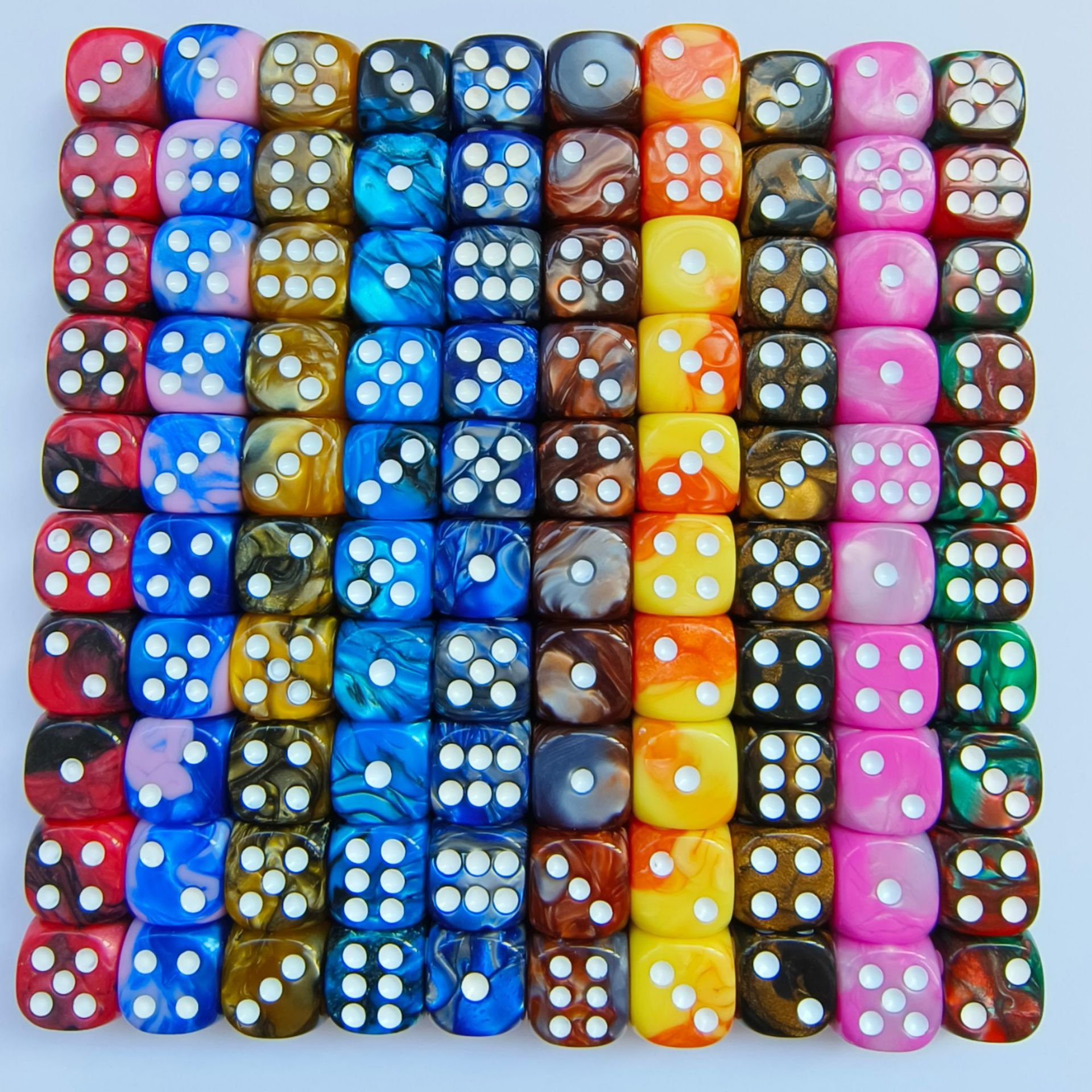 Multiple size Resin Color Dice Transparent Black And White Dice Set D6 Acrylic Plastic Custom Logo