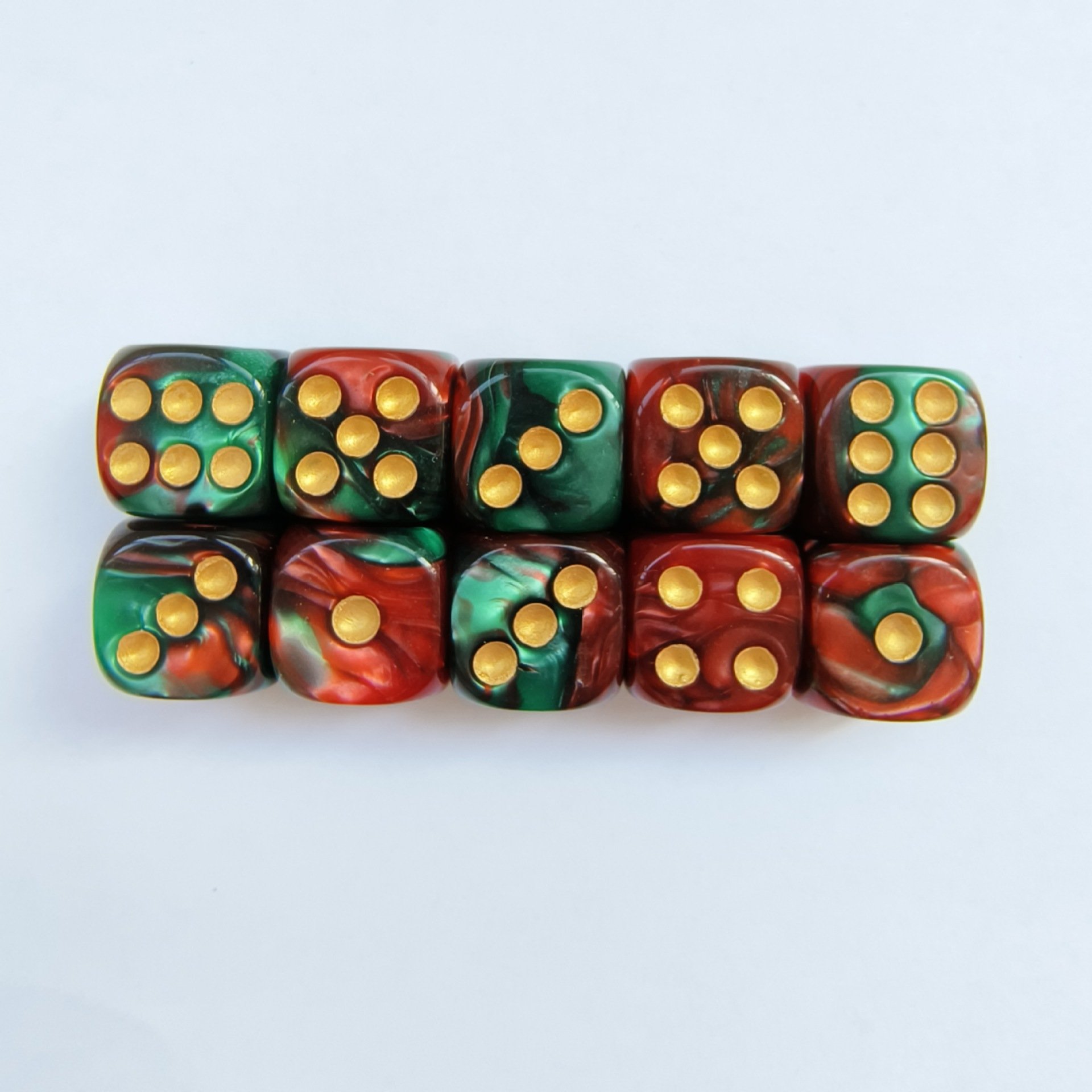 Multiple size Resin Color Dice Transparent Black And White Dice Set D6 Acrylic Plastic Custom Logo