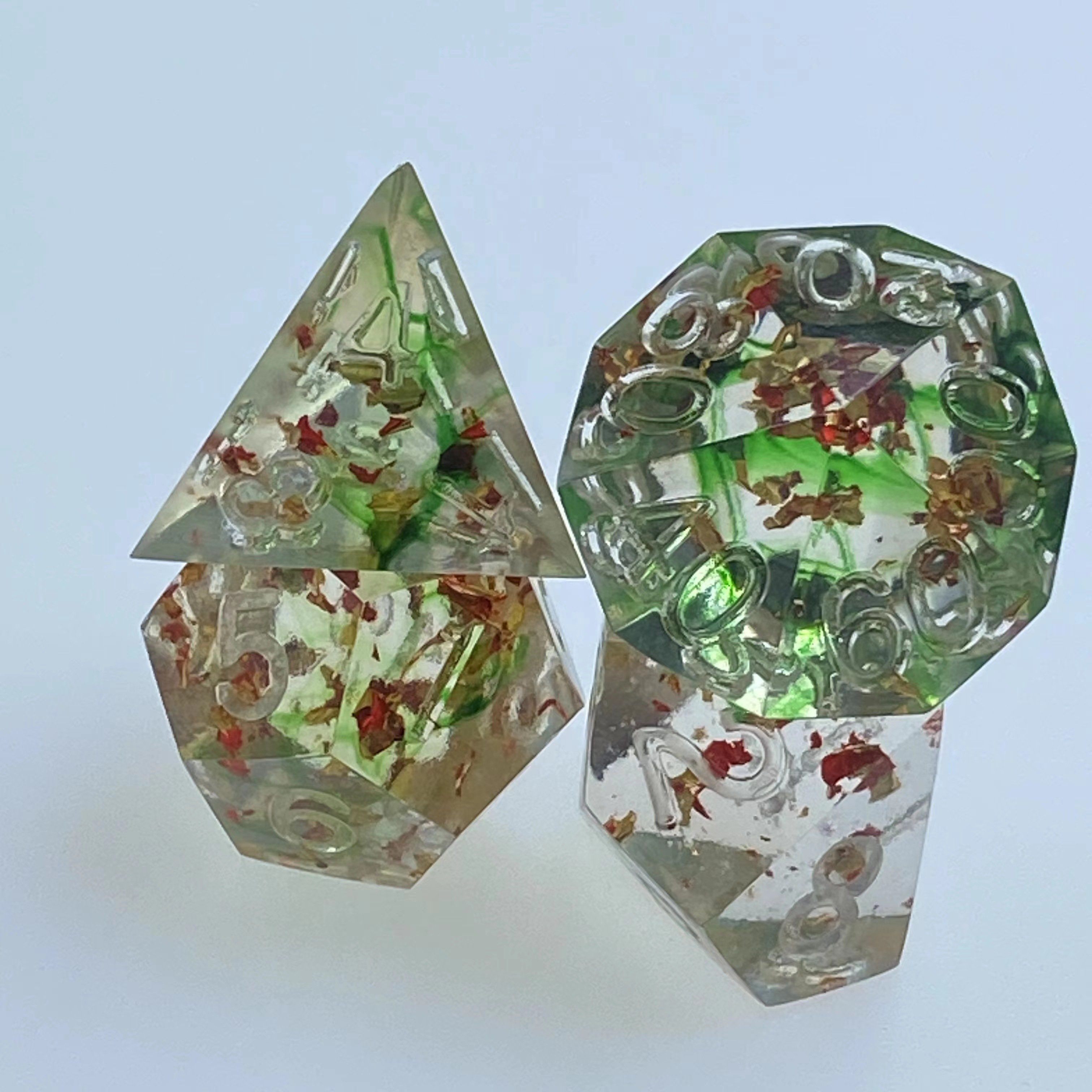 sharp edge dnd d&d d20 custom dungeons and dragons dice rpg games dried flower resin core cice