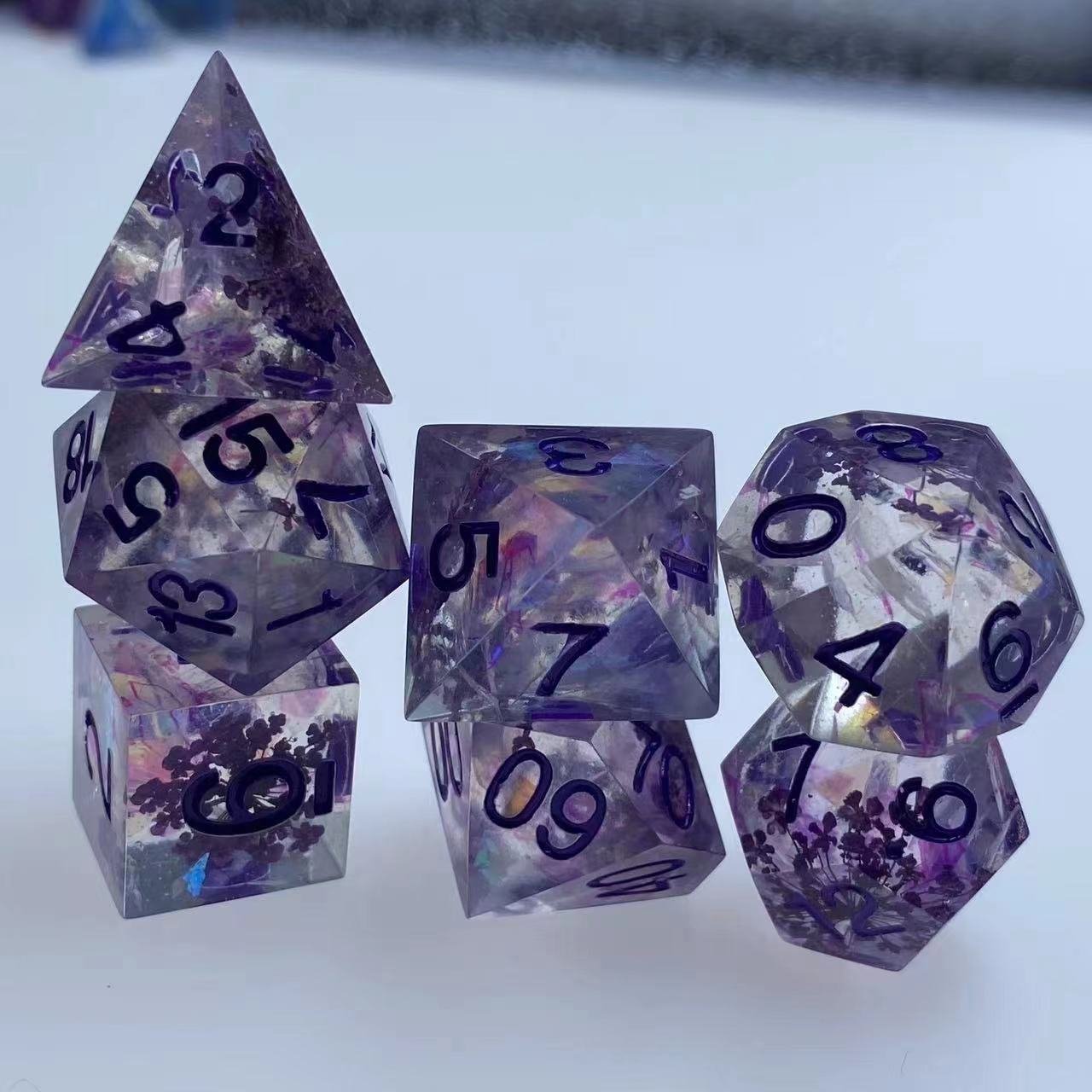 sharp edge dnd d&d d20 custom dungeons and dragons dice rpg games dried flower resin core cice