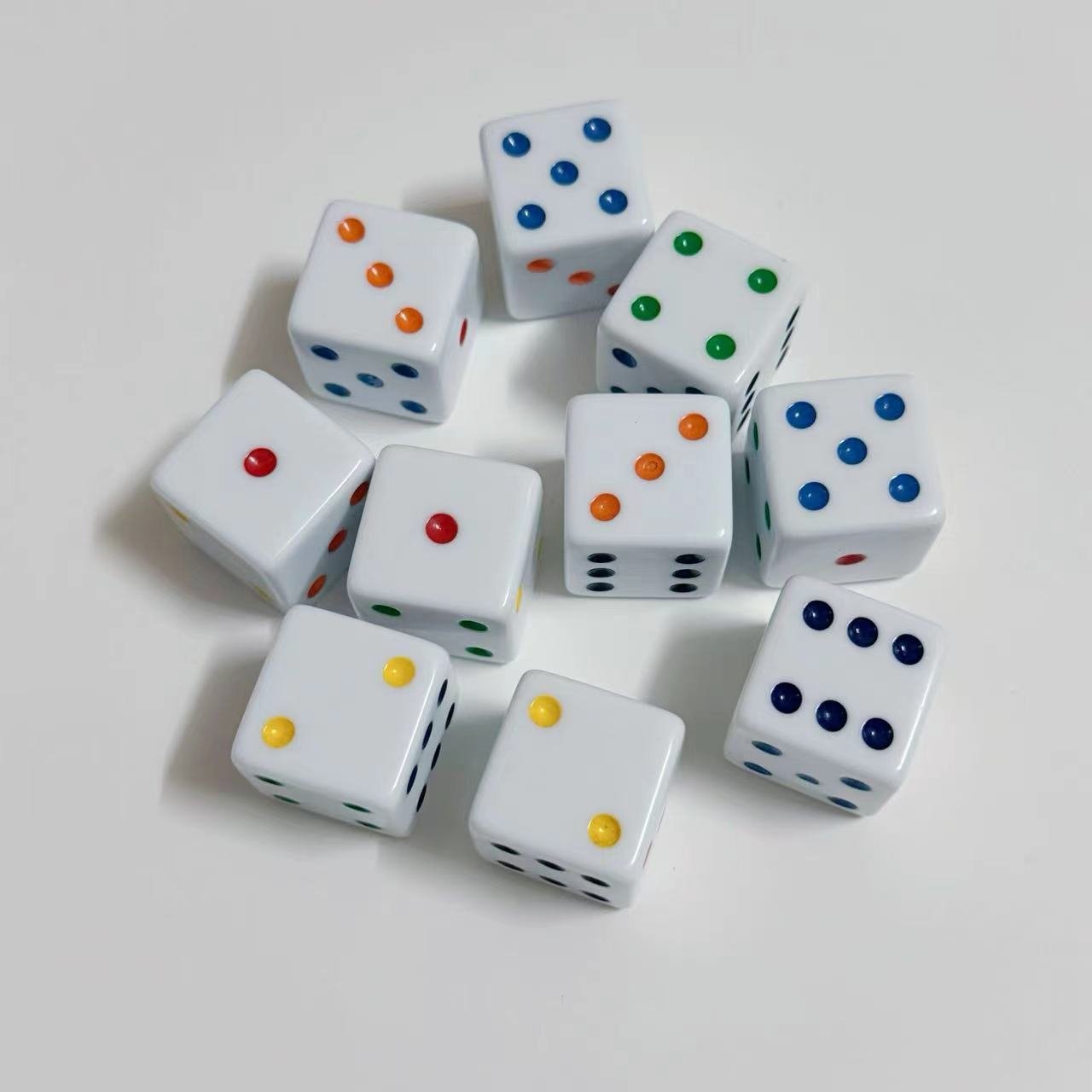 16mm\25mm Dice White Color Dot D6 Dice Acrylic Right Angle Customized Dice Game Teaching Entertainment Props Wholesale