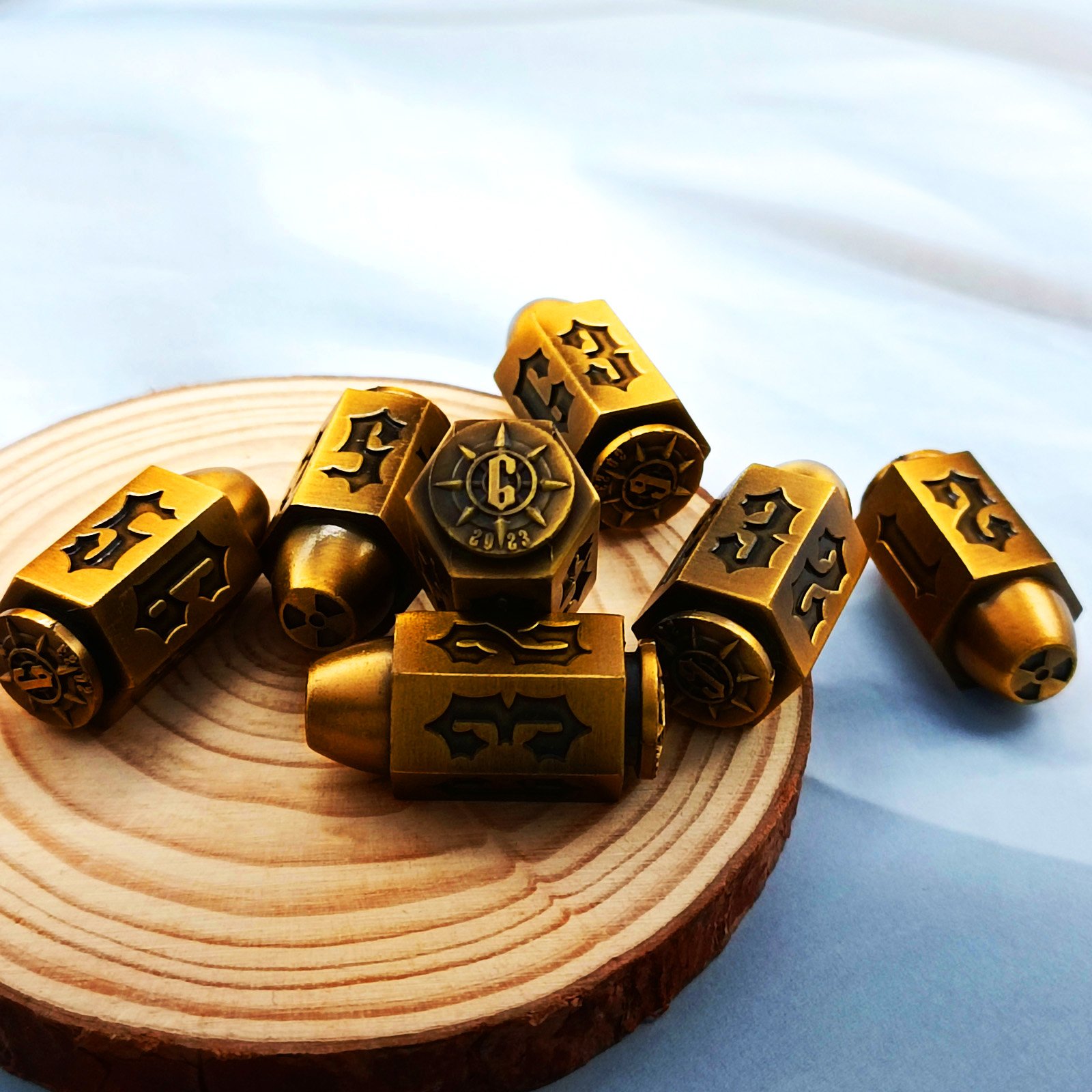 Bulk Polyhedron DND Roleplaying Rune Dice Set TRPG Metal Bullet Shaped Tabletop Gaming Dice