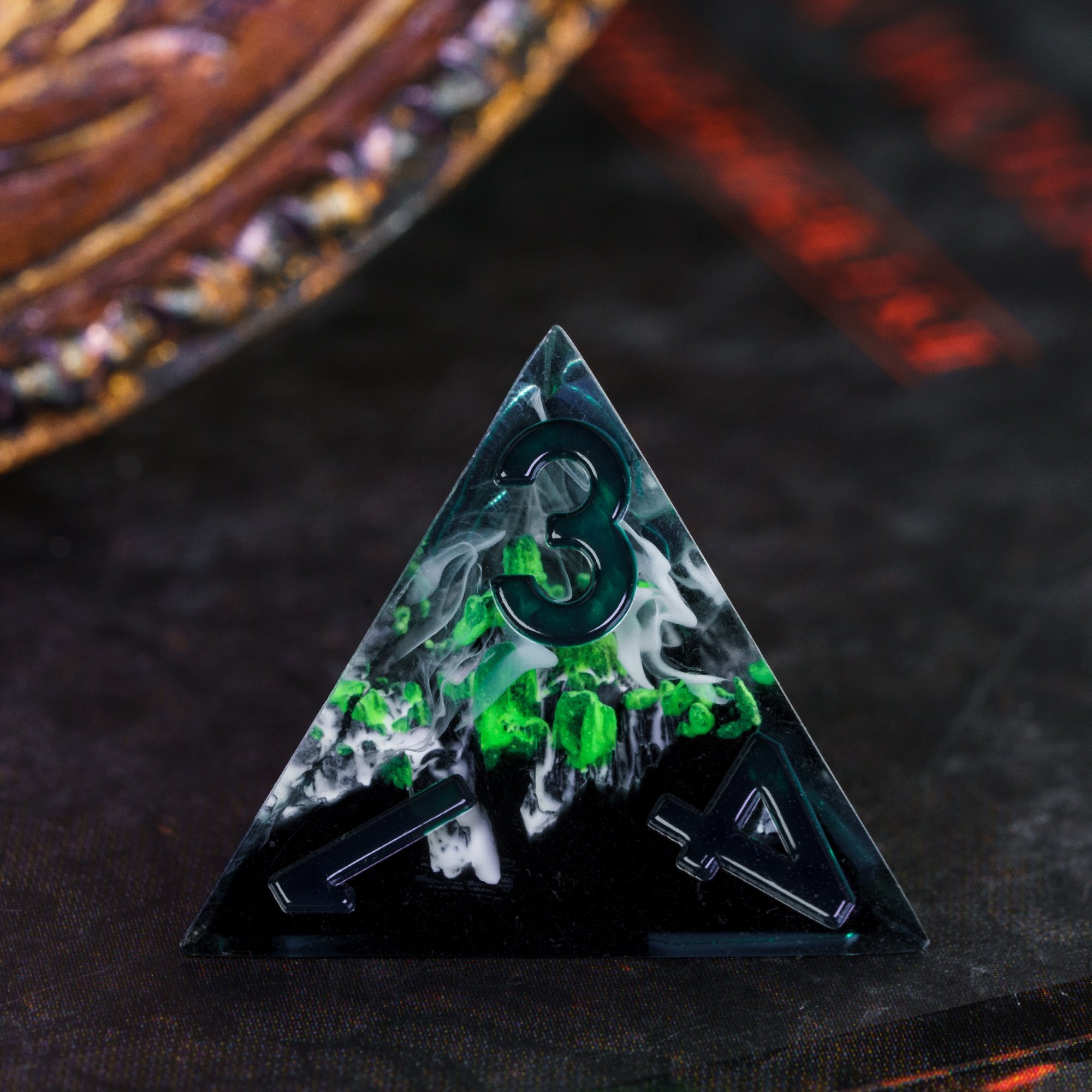 Udixi Polyhedral RPG Resin Dice Dungeons and Dragons Sharp Edge Dice Set Green