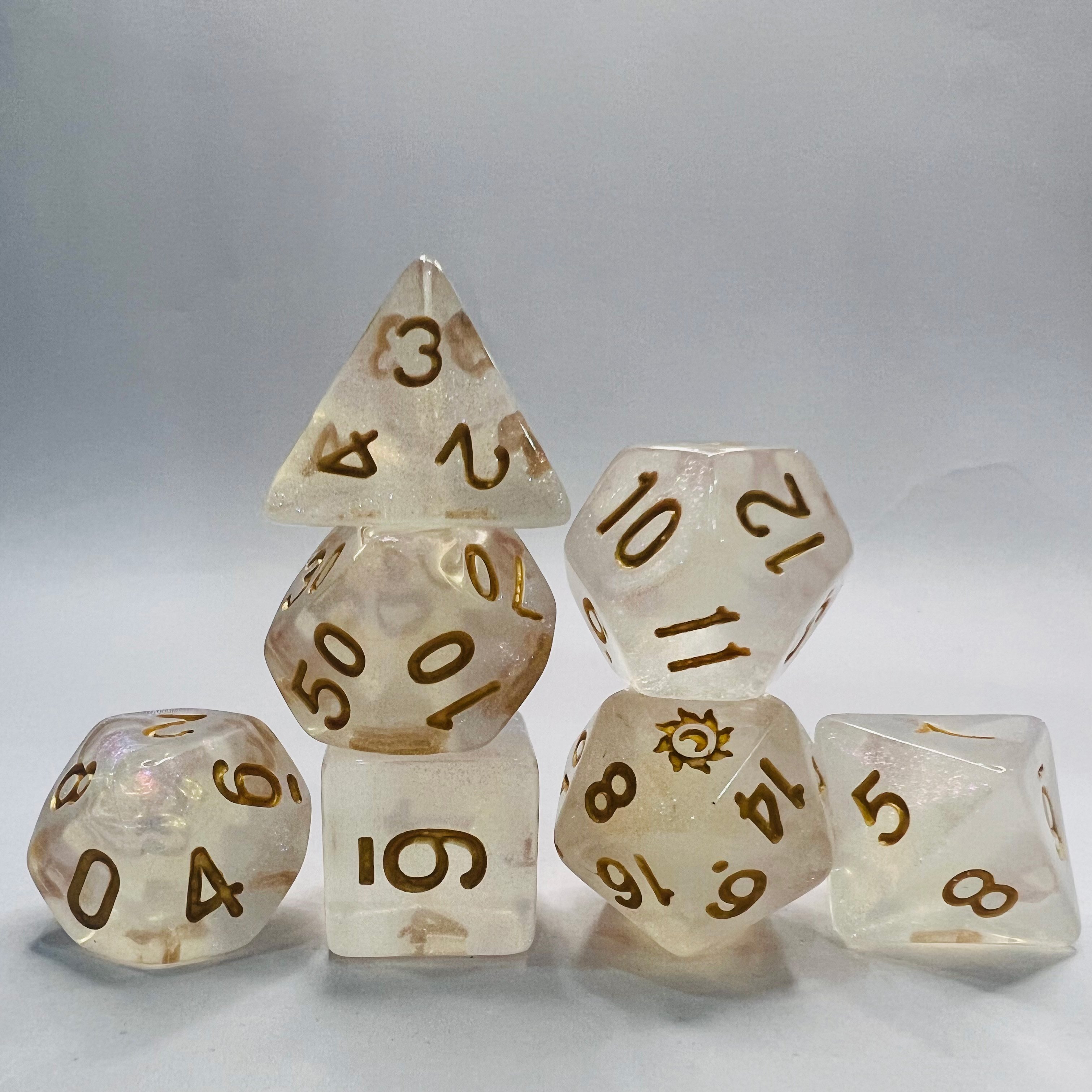 Custom Logo 16Mm Colorful Transparent Polyhedral Resin Dice Custom Size For Dungeons And Dragons Accessories