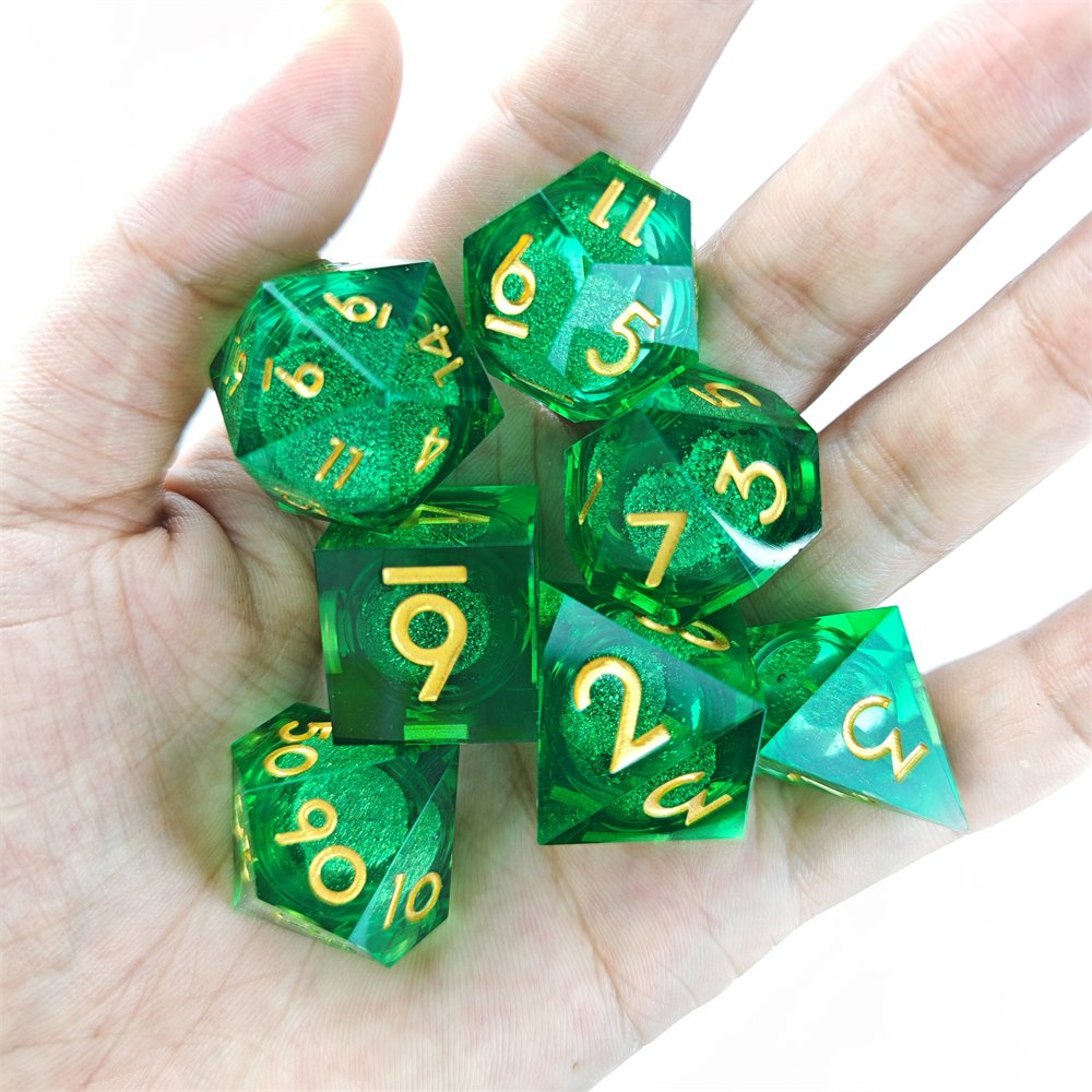 Dungeons & Dragons Role-playing Game Dice 7pcs Polyhedral Blue Liquid Core Sharp Edge Resin Dice Set