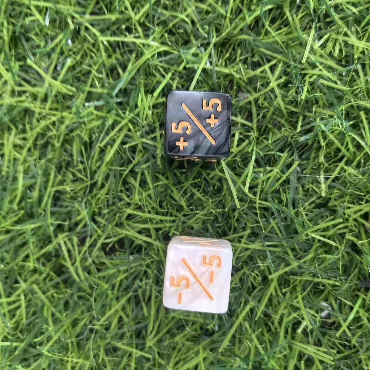 MTG Dice Counters +1/+1 Life Tokens Negative Plus One Dice Set, Add and Subtract Dice for MTG, TCG, Card Games Accessories