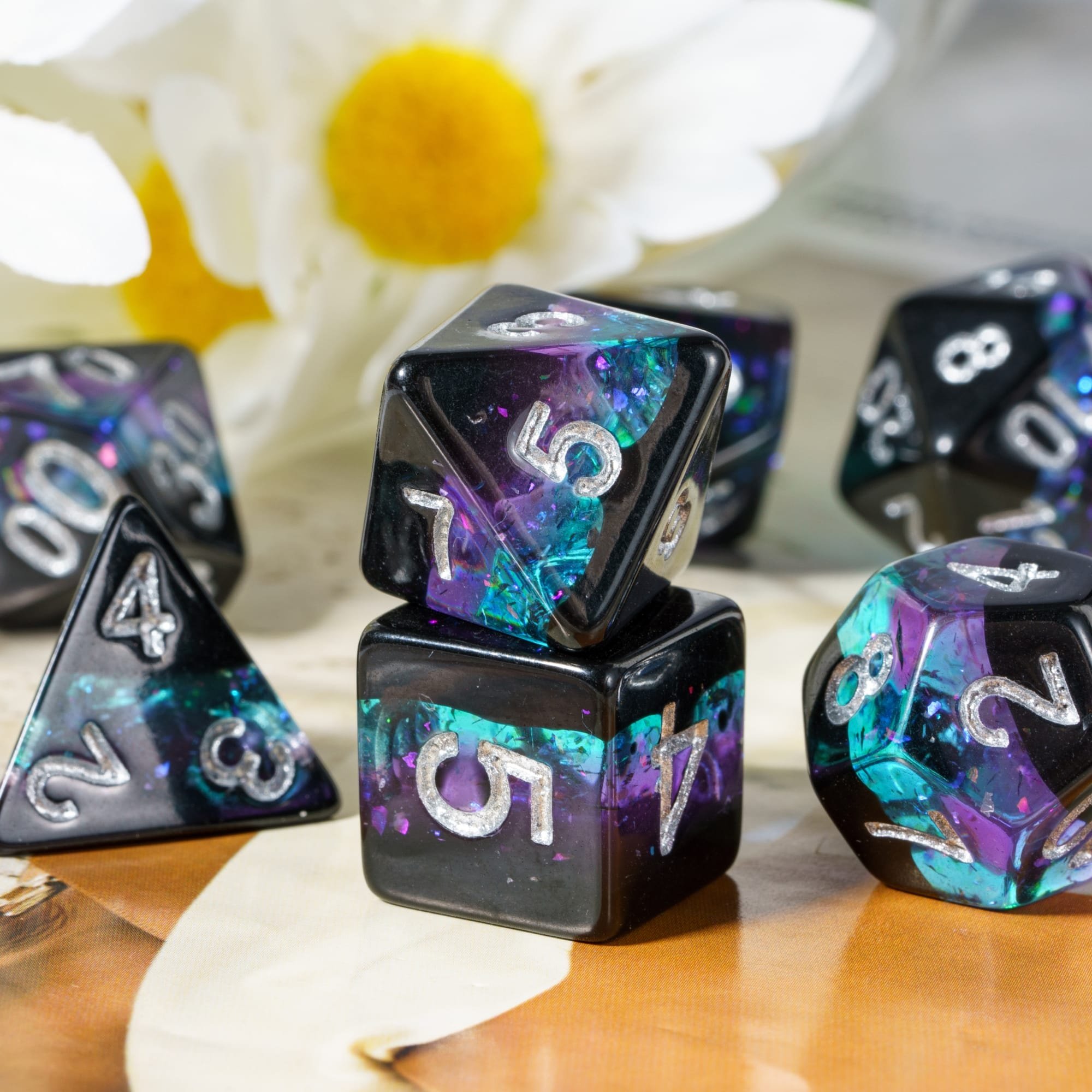 Udixi custom Layered Glitter Dice Dungeons and Dragons DND role-playing game RPG board game resin Dice Set