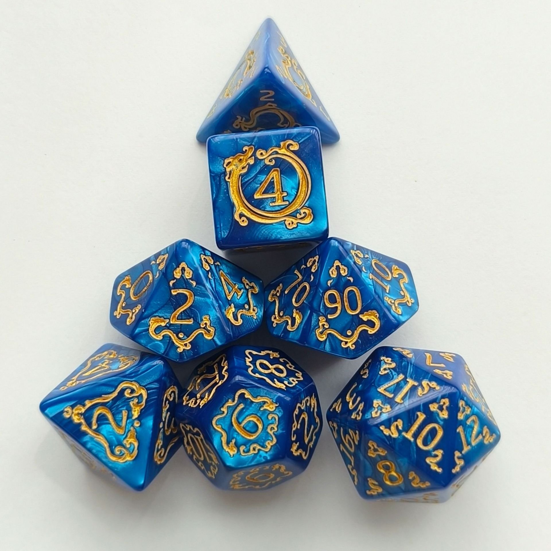 2024 new dragon pattern acrylic resin dice set polyhedral dice for table role playing D&D games