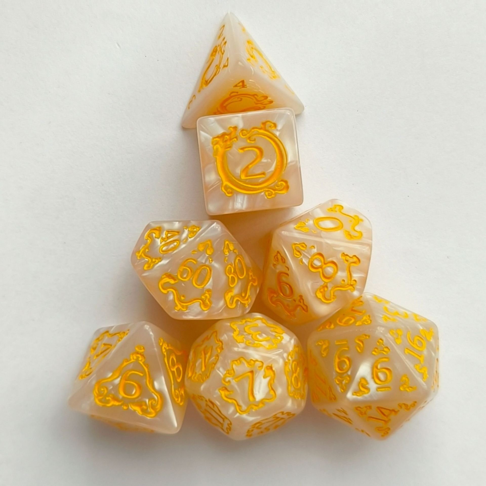 2024 new dragon pattern acrylic resin dice set polyhedral dice for table role playing D&D games