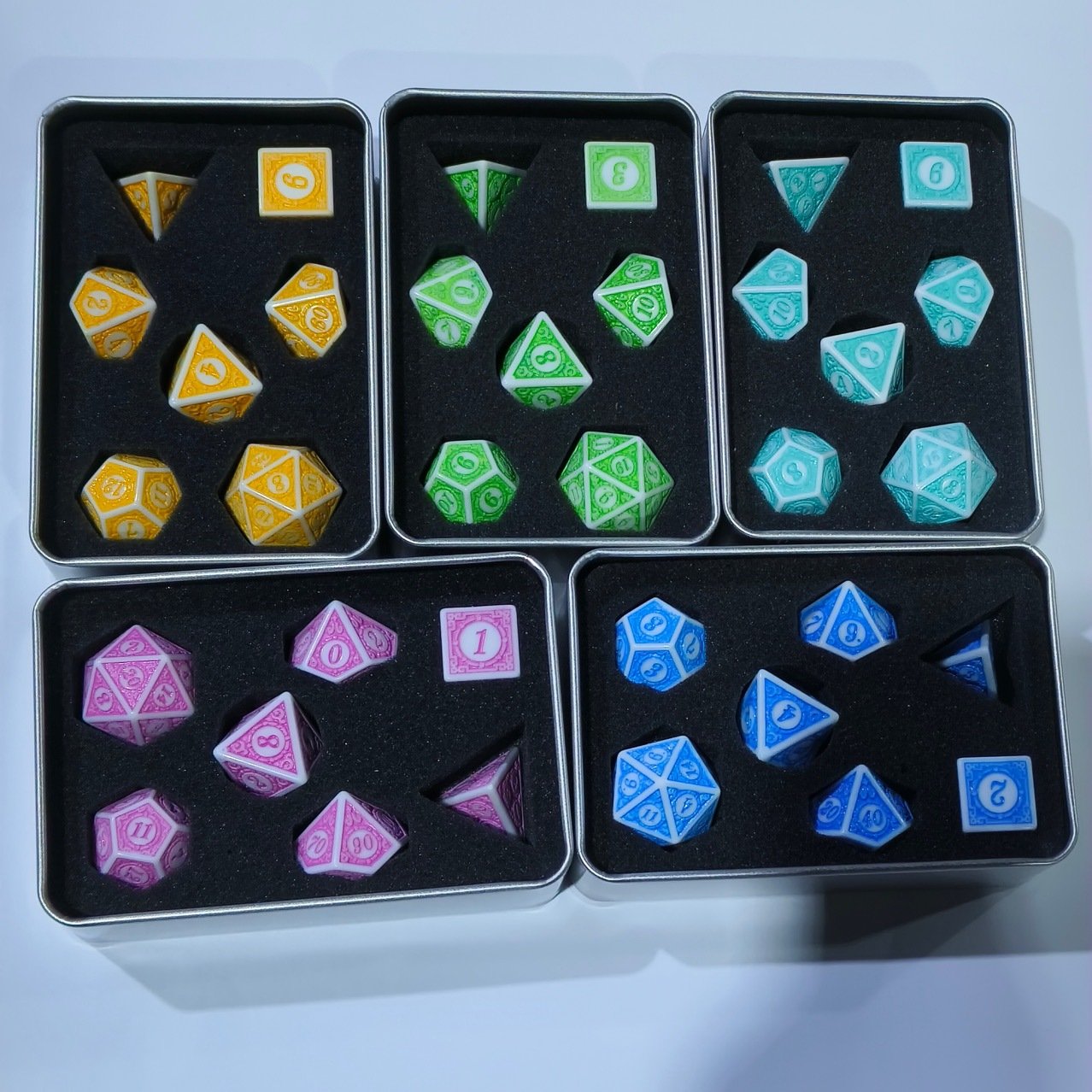 Rgp TTRPG Dnd Board Games D4 D6 D8 D10 D10 D12 D20 Resin Acrylic Metal Custom dnd dice set metal dice box