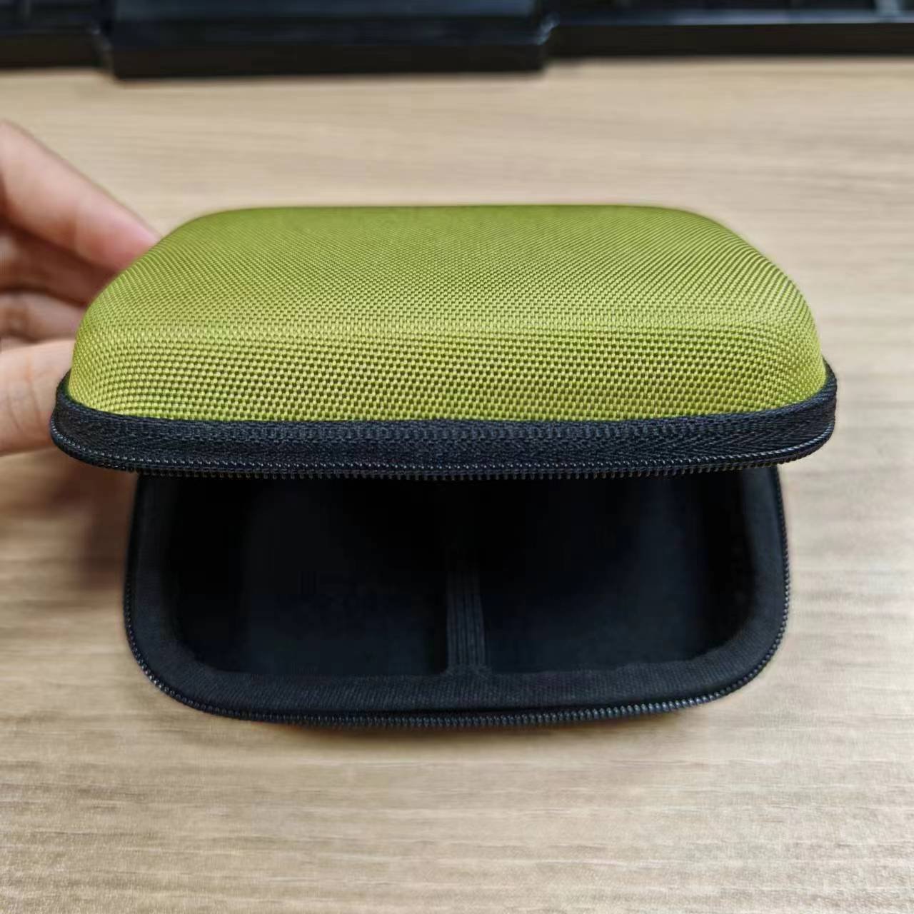 Wholesale DND Game Dice Storage Box Oxford Cloth EVA Custom Dice Packaging Box