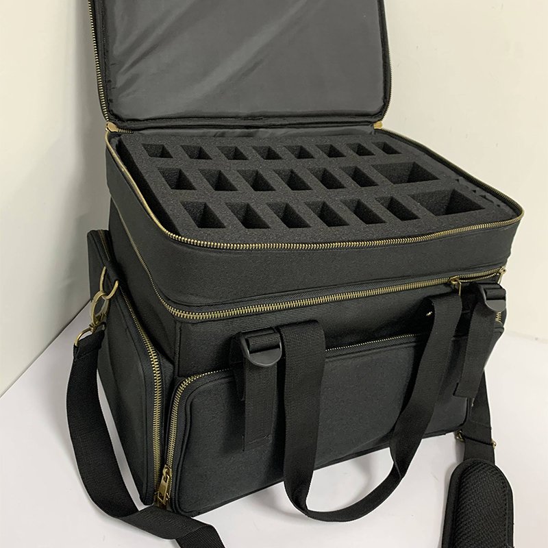 Hot Sale DND Travel Bag Play Handbook Bag dungeons and dragons miniatures Tabletop RPG Adventurer's Carrier Game Bag