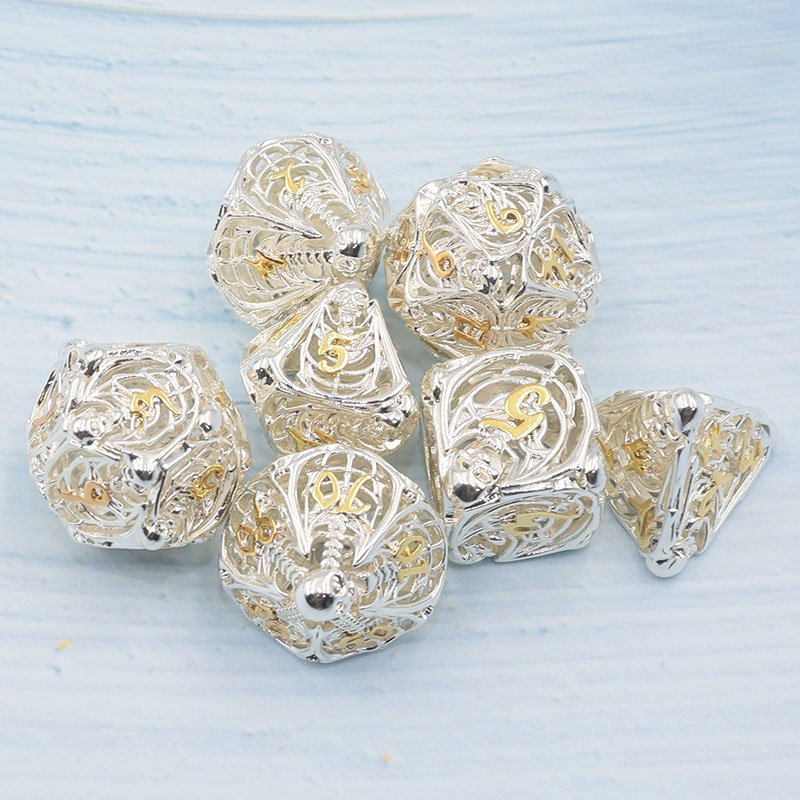 High Quality D20 16mm 20mm Metal Hollow Ancient RPG Dungeons Dragons Dice Factory Wholesale 7pcs Set Custom Logo D&D RPG Games