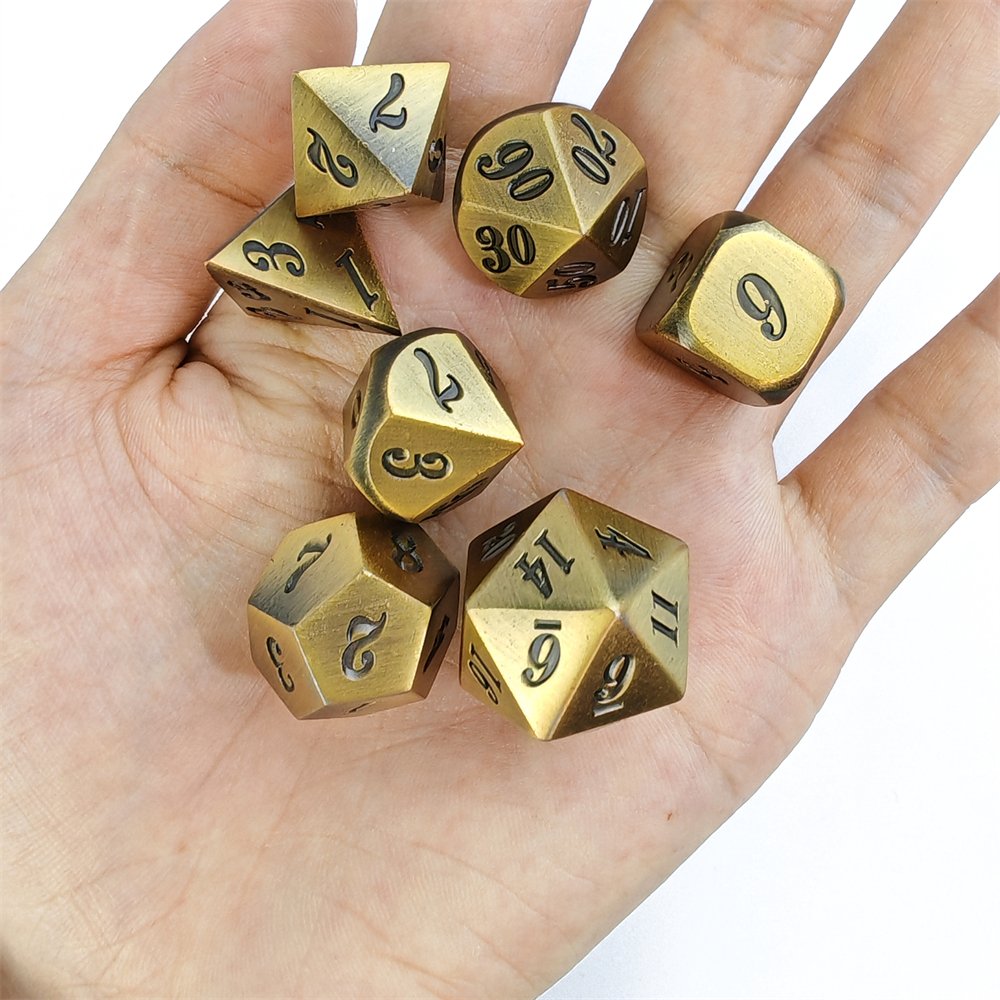 Hot Selling 7Pcs Metal Dice Set for Adult DND and RPG Board Game Solid Polyhedral Golden Metal Dice Set
