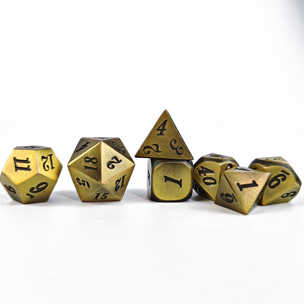 Hot Selling 7Pcs Metal Dice Set for Adult DND and RPG Board Game Solid Polyhedral Golden Metal Dice Set