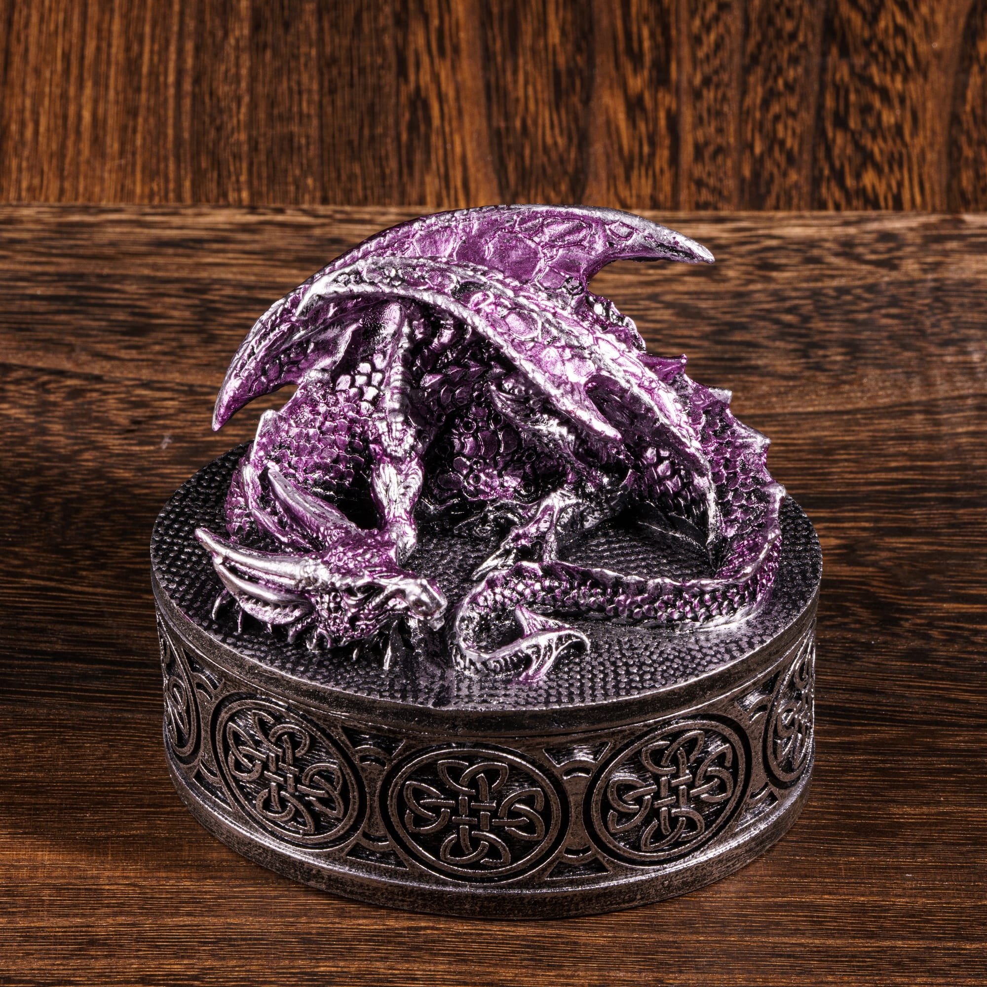 Udixi Retro Dragon Resin RPG Dungeons and Dragons d&d custom made Dice Box Dice Case packaging