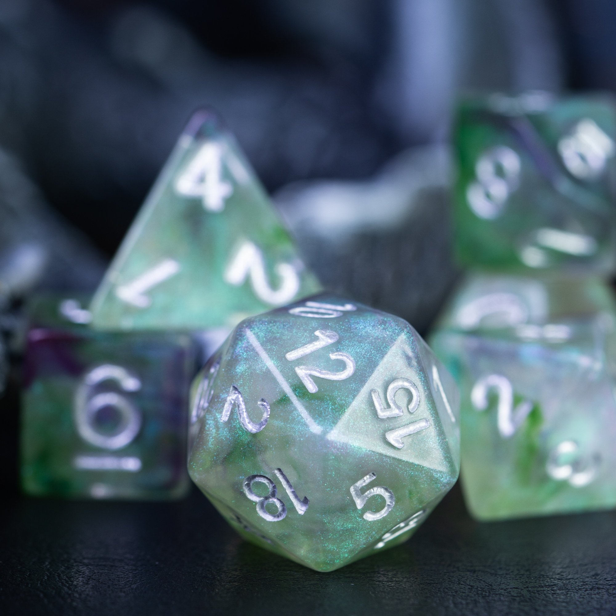 Udixi Plastic Polyhedral custom logo rpg dungeons and dragons resin galaxy dice game set