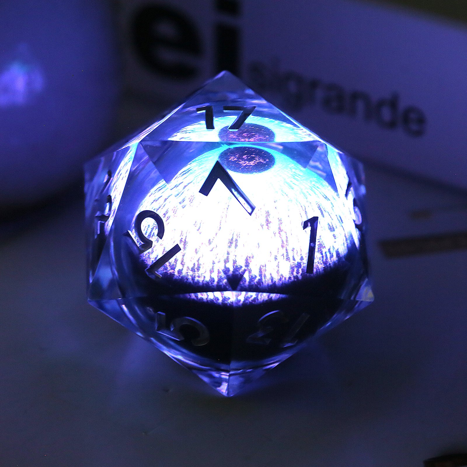 55mm LED Sharp Edge Polyhedral D&D D20 Dice Dragon Eye Green Single D20 Dice Light Up Handmade Liquid Core Dice D20 for RPG Game