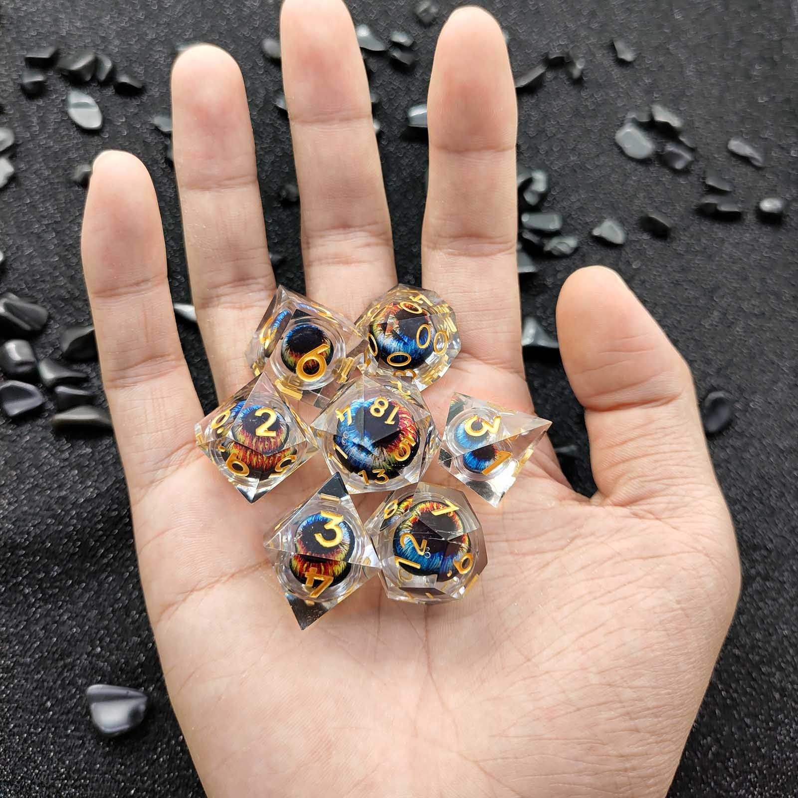 Beautiful Dazzling Moving Dragon Eye DND Dice Liquid Core Sharp Edge Resin Dice Set for RPG Game