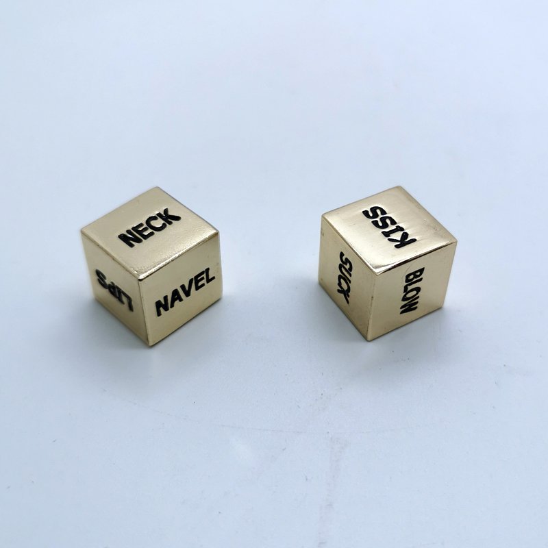 Love/Sexy/Adult Dice Customizable Logo Zinc Alloy Material for DND Usage