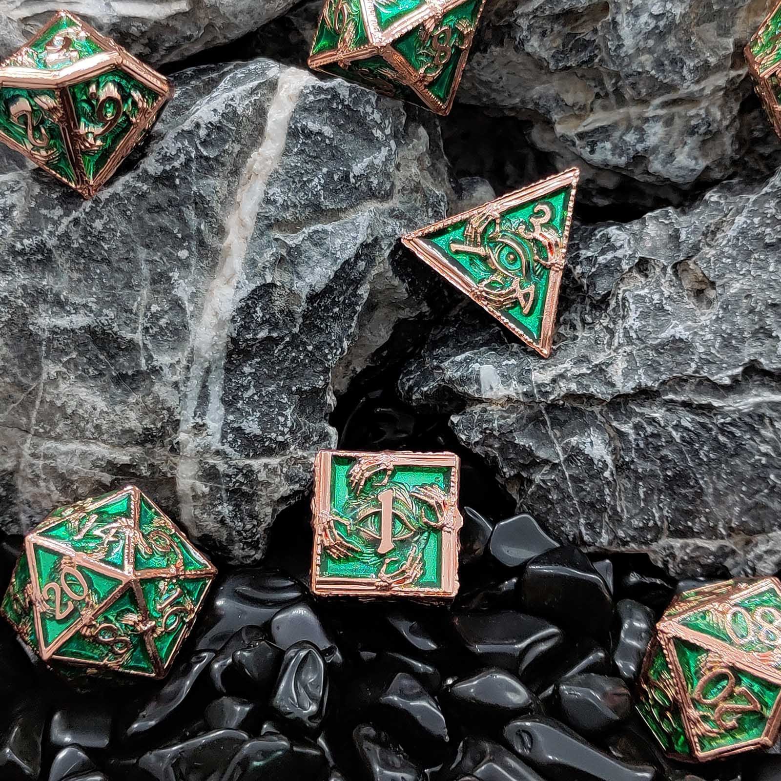 Mini Planet Wholesale RPG Board Games Set Handmade 7pcs Polyhedral Copper Metal Dice Custom Logo DND MTG Players Hollow Style