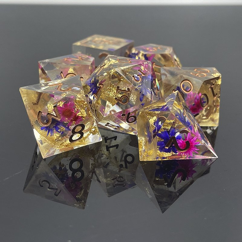 New polyhedral Dungeons & Dragons pointy corner resin flower dice set custom board game