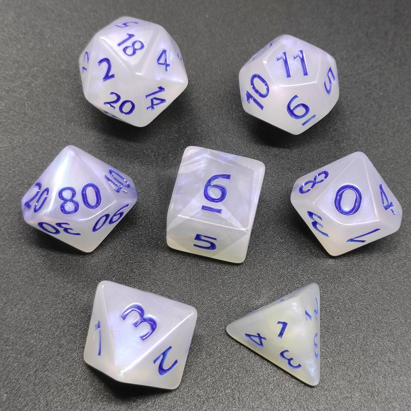 Desktop game Dragon and Dungeon role-playing game D and D, pure handmade polyhedral acrylic D&D dice set
