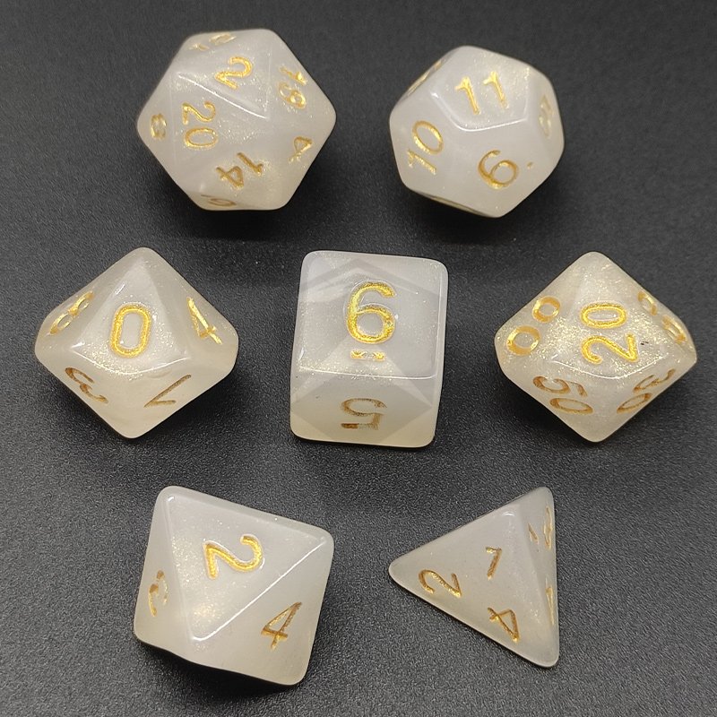 Desktop game Dragon and Dungeon role-playing game D and D, pure handmade polyhedral acrylic D&D dice set