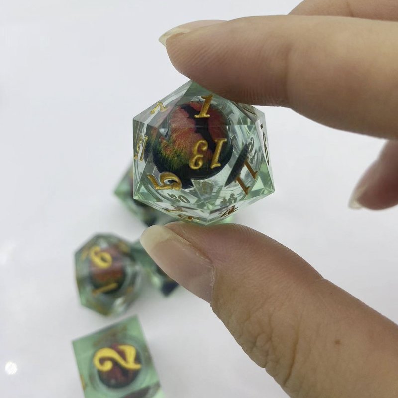 Custom Logo Dungeons & Dragons RPG Game Set 7 Polyhedral Longan Dice with Liquid Core Resin for DND Usage
