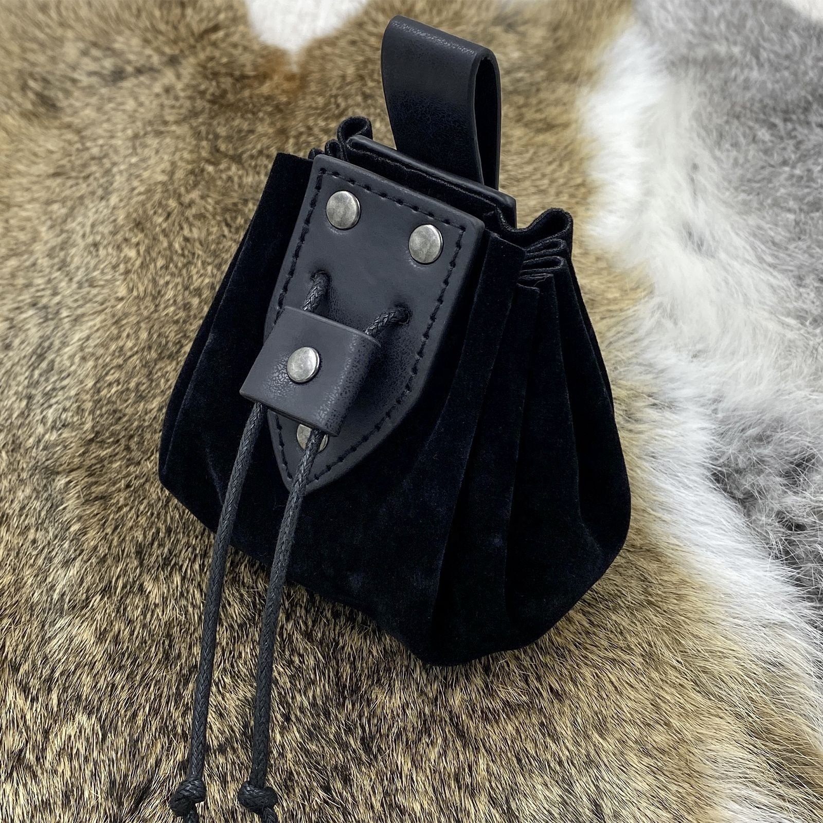 Classic Pu Leather Dice Pouch Storage Bag Medieval Style Black Leather Dice Bag with Drawstring Closure