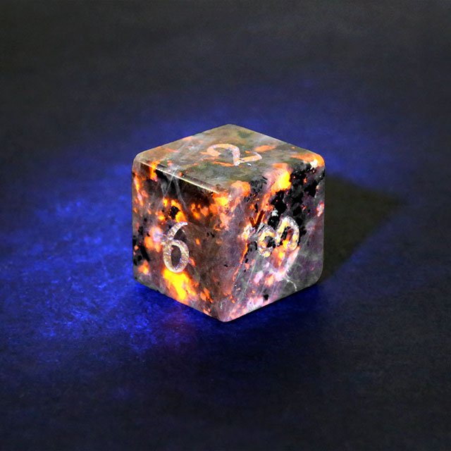 Handmade Dice DND Dice Set Sharp Edge Natural Stone Gem Dragon Dice For Dungeons and Dragons Role Playing Games