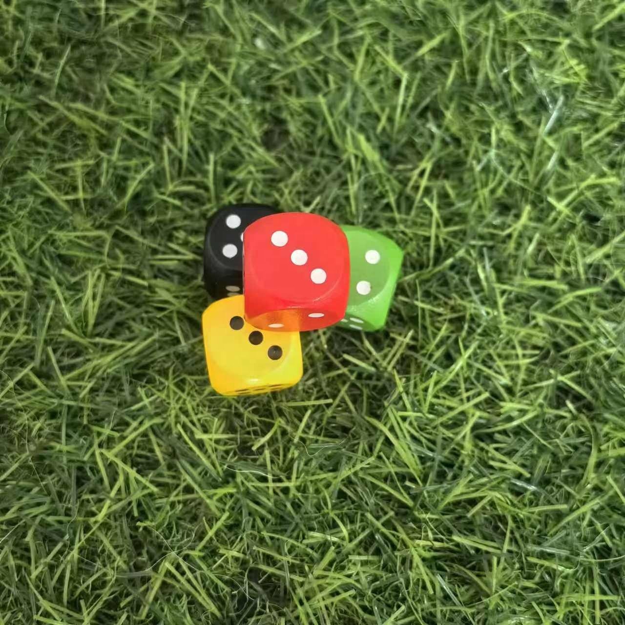 High Quality D6 20mm round Corner Wooden Dice with Dots for Board Games Promotion