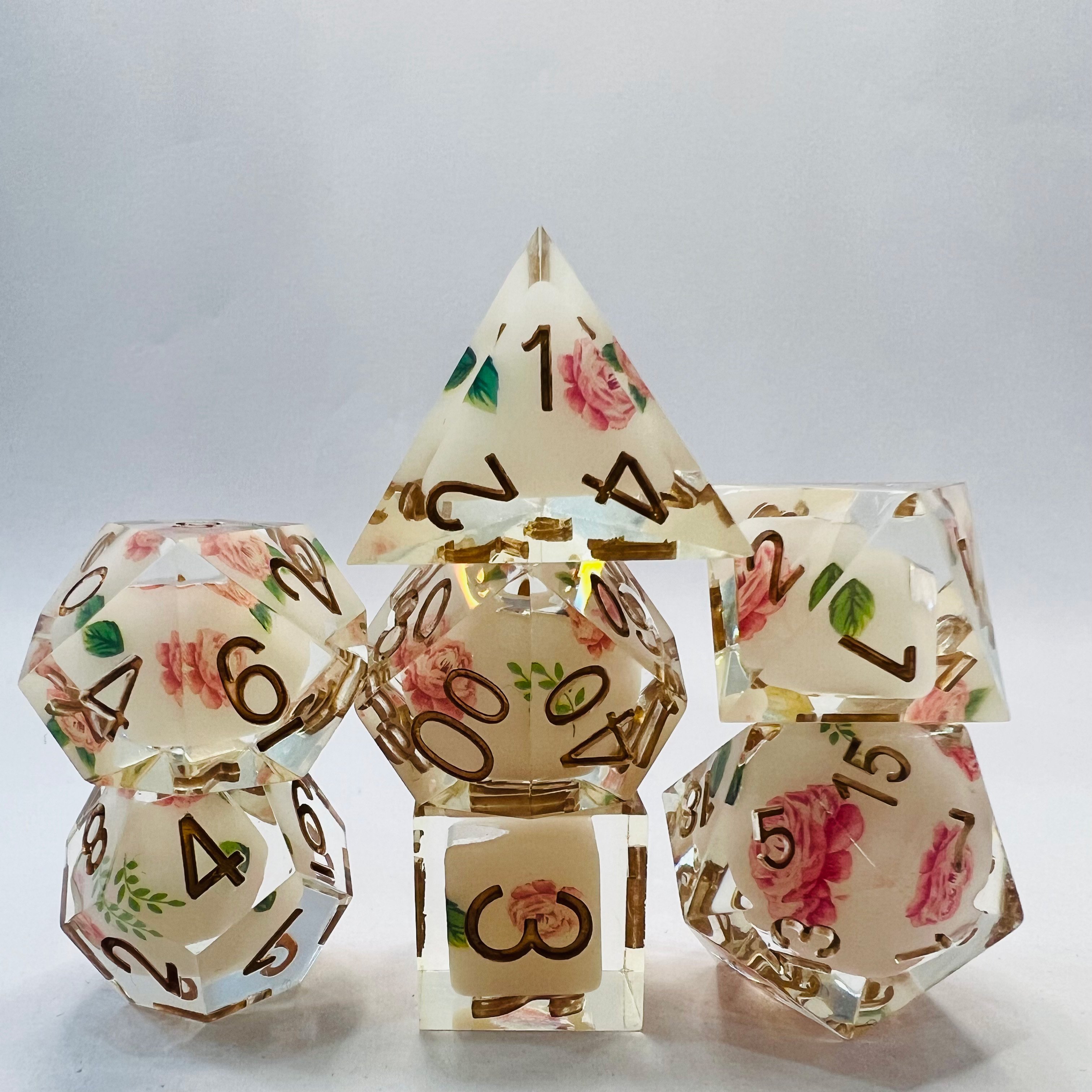 Custom Handmade 16Mm Resin RPG Translucent Polyhedral Stickers DND Role Playing Game Flower Dice Set