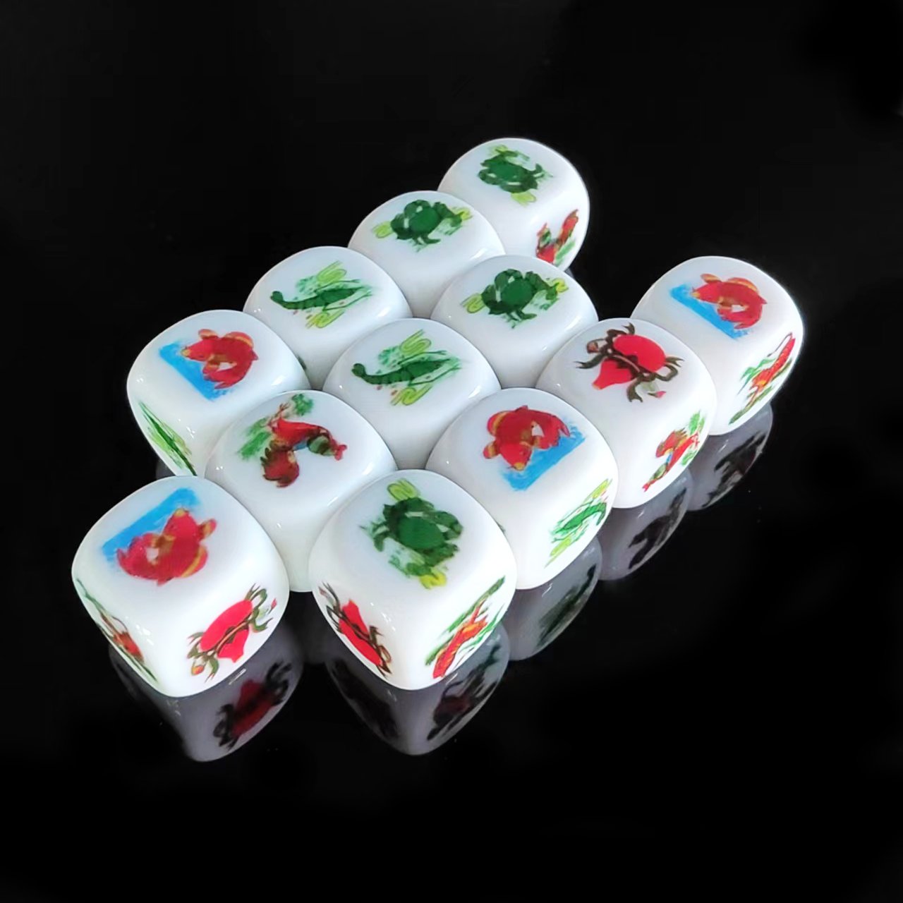 Hot sale factory wholesale personalized zip resin acrylic dice 16mm d6 with chicken fish motif casino dice set