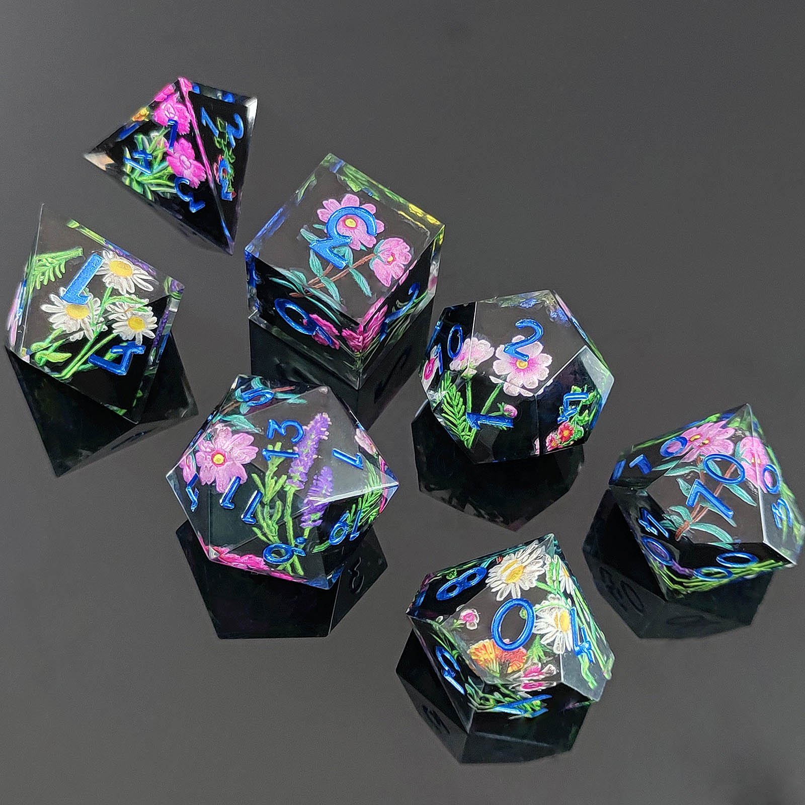 Dark Evil Flower Handmade DND Polyhedral Dice Sharp Edge Resin Dice Set for Board Game