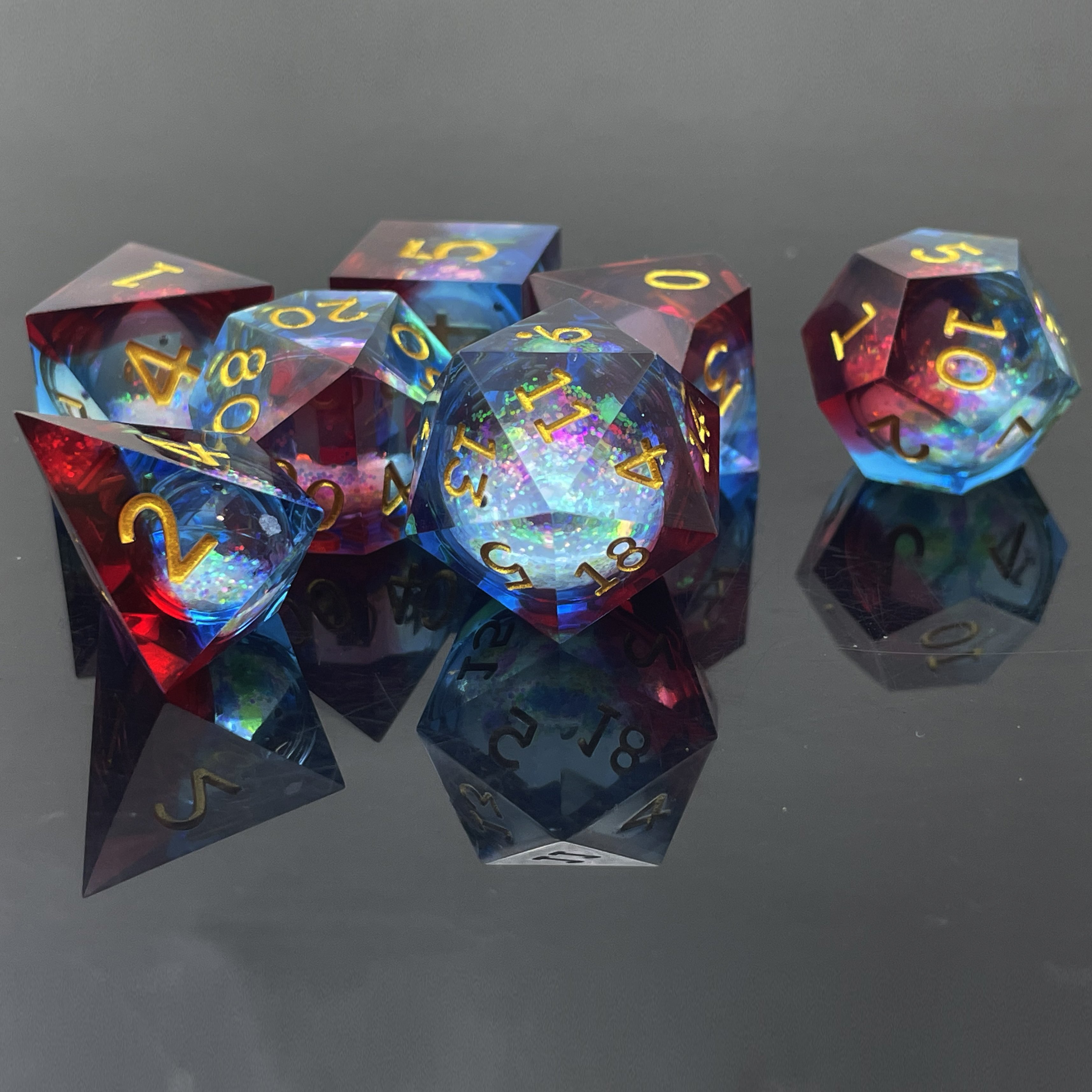 Newly designed polyhedron Liquid core Resin dice set DND Polygon RPG Dungeon board game custom Sharp dice