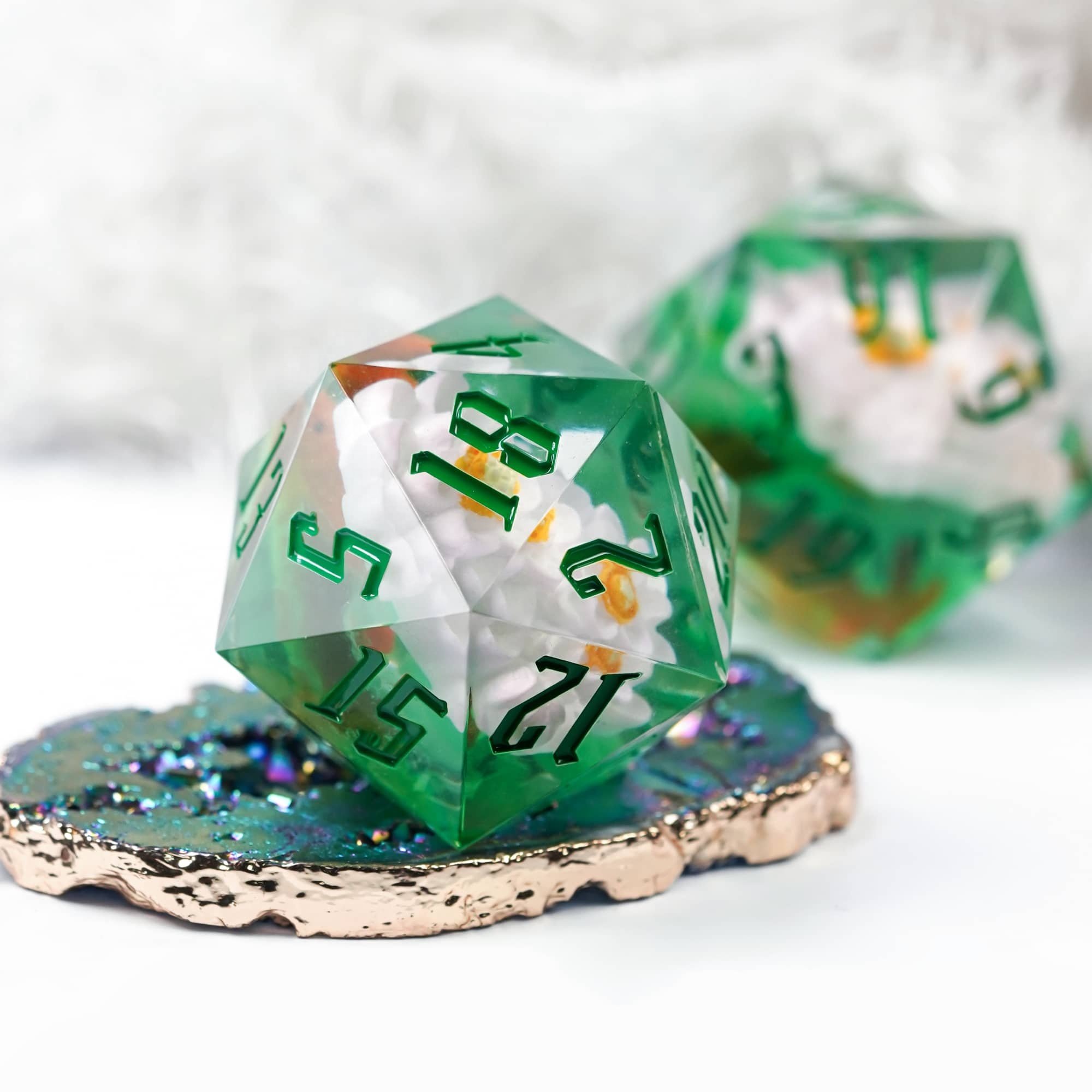 Udixi polyhedron dungeons and dragons custom logo resin sharp edge 20 sides rpg 33mm D20 dice